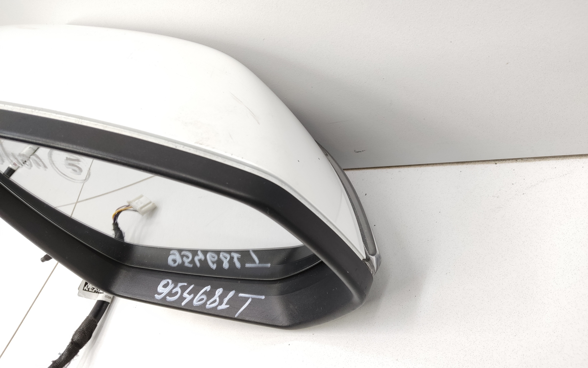 Зеркало правое Haval Jolion 6 контактов