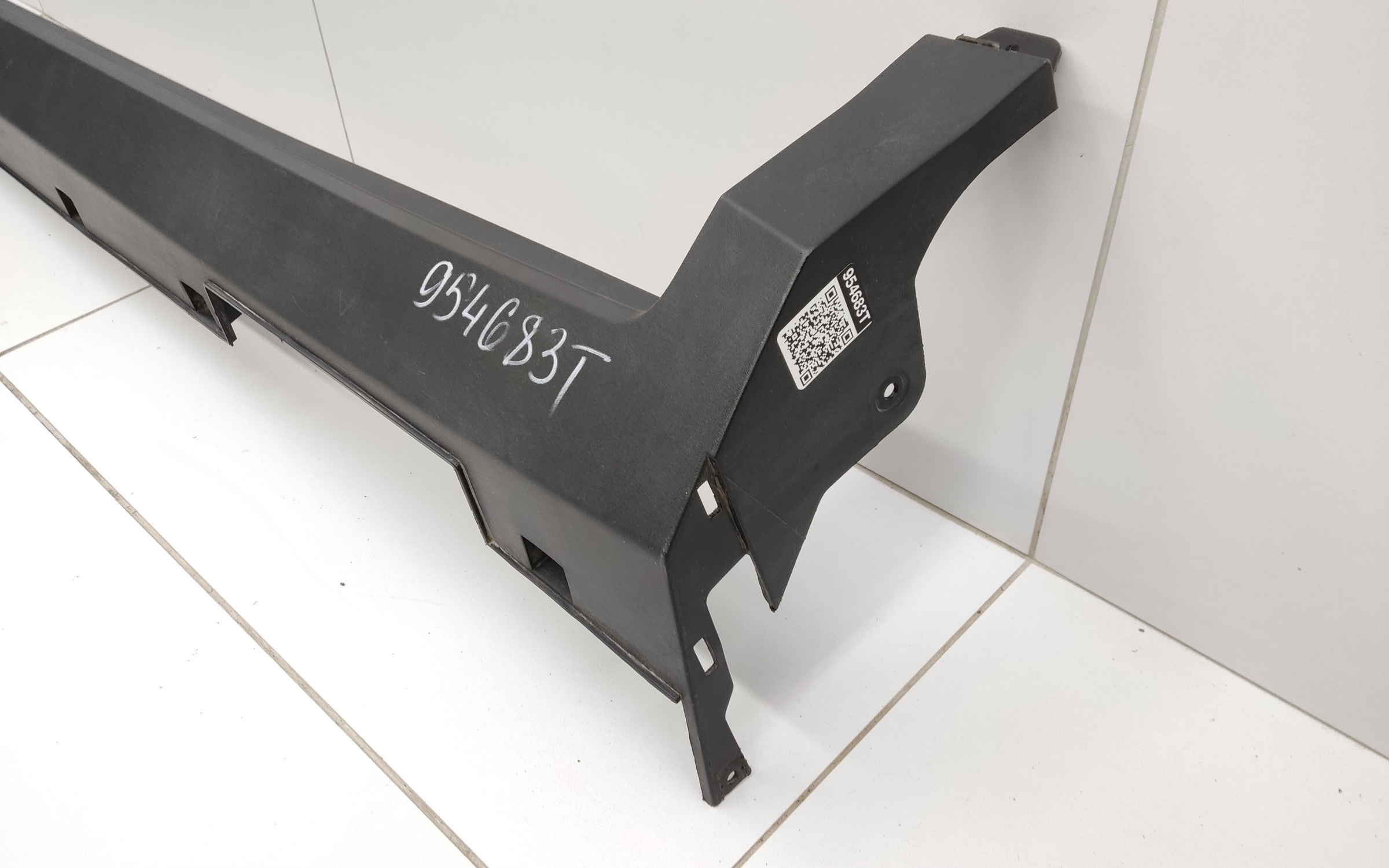 Накладка порога левого Geely Coolray 1 Restail