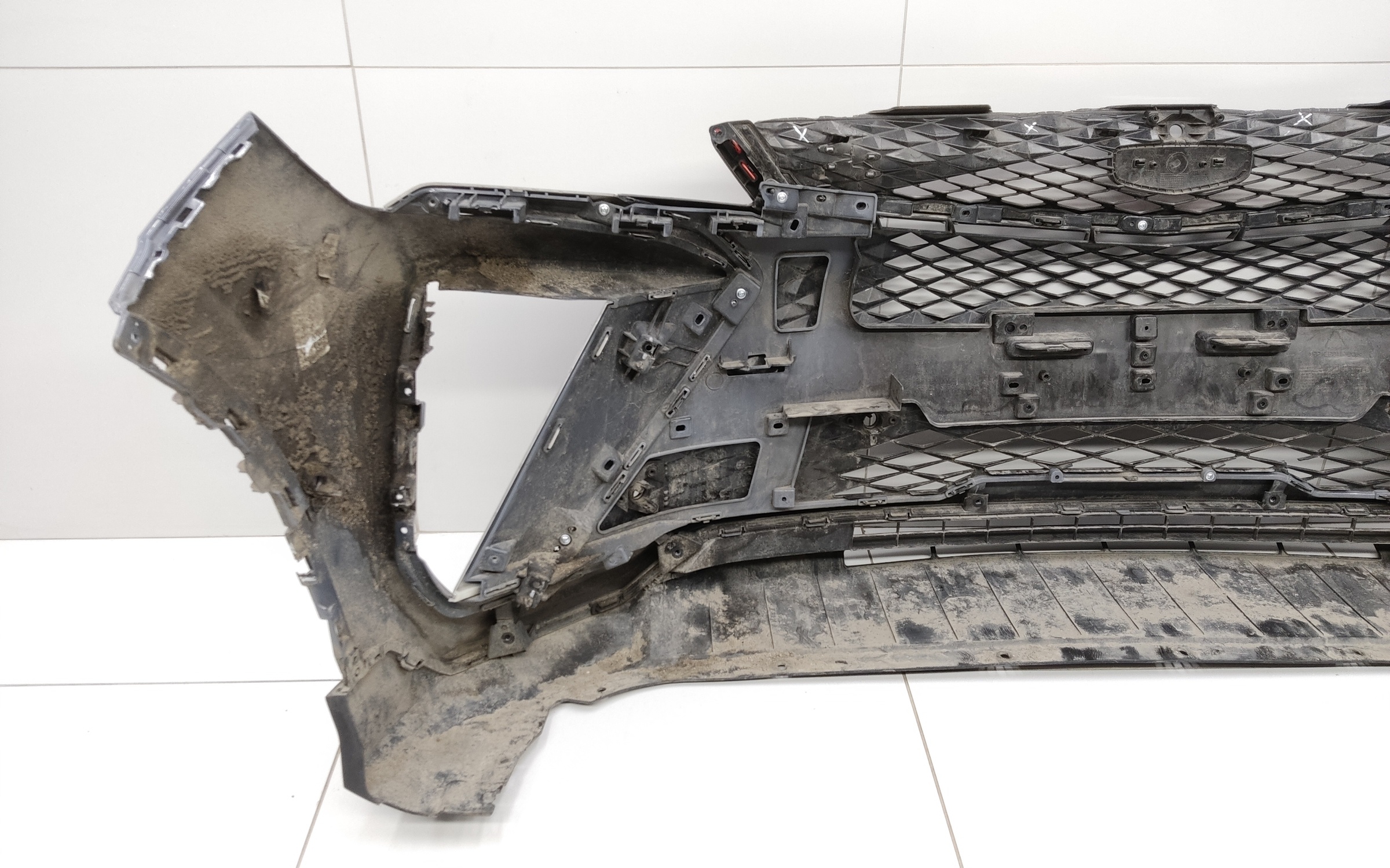 Бампер передний Geely Coolray 1 Restail