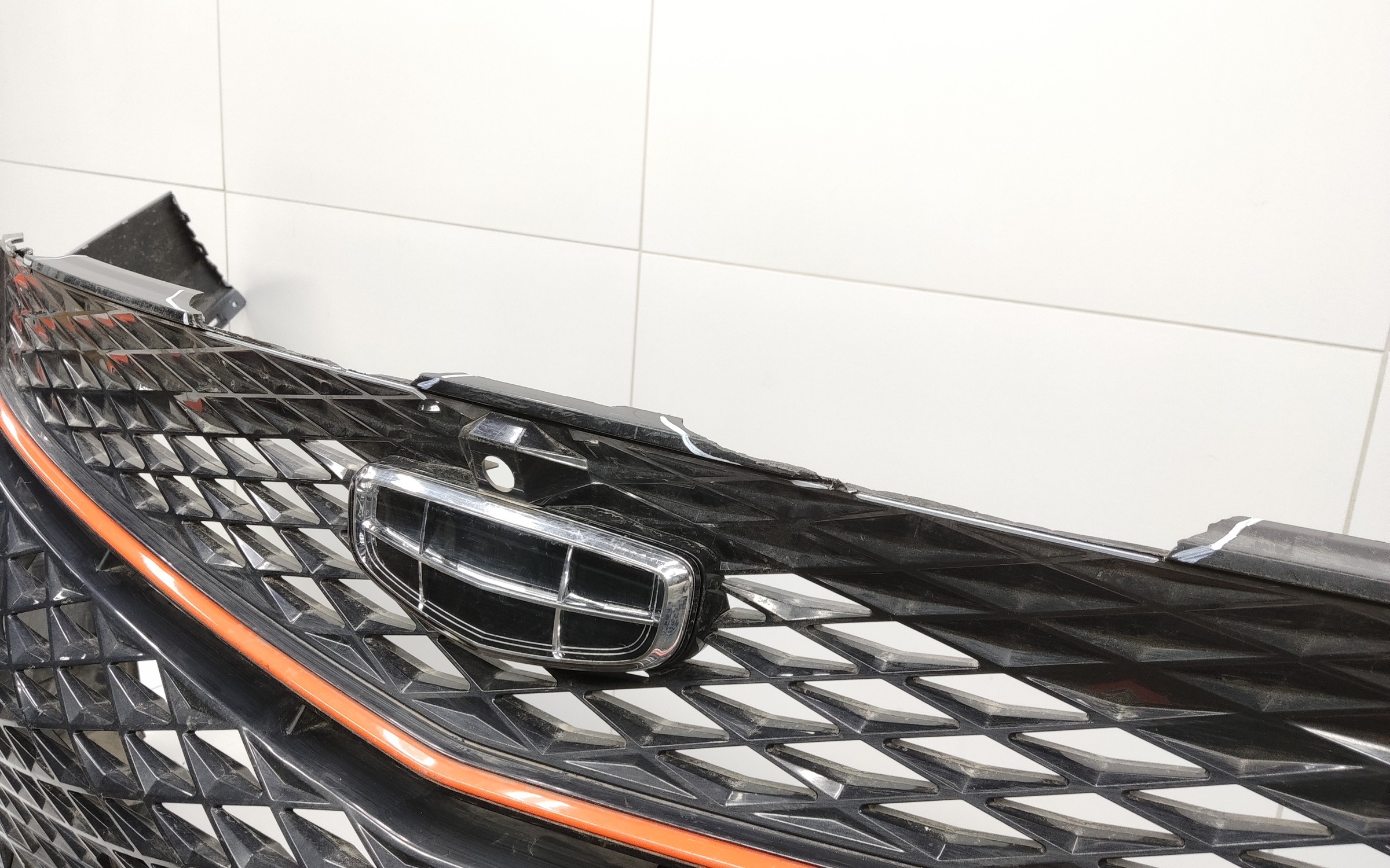 Бампер передний Geely Coolray 1 Restail