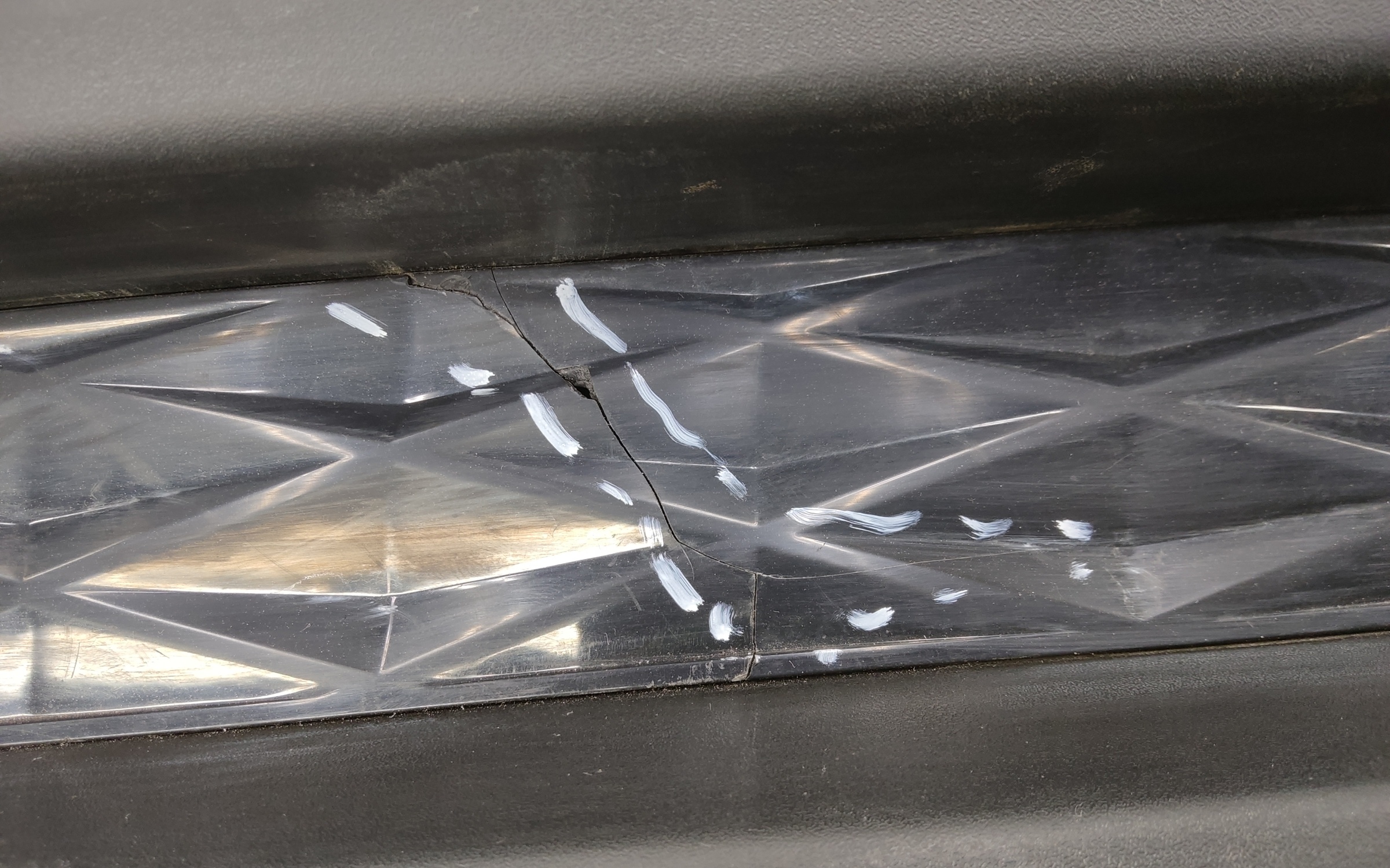 Бампер задний верхняя часть Geely Coolray 1 Restail