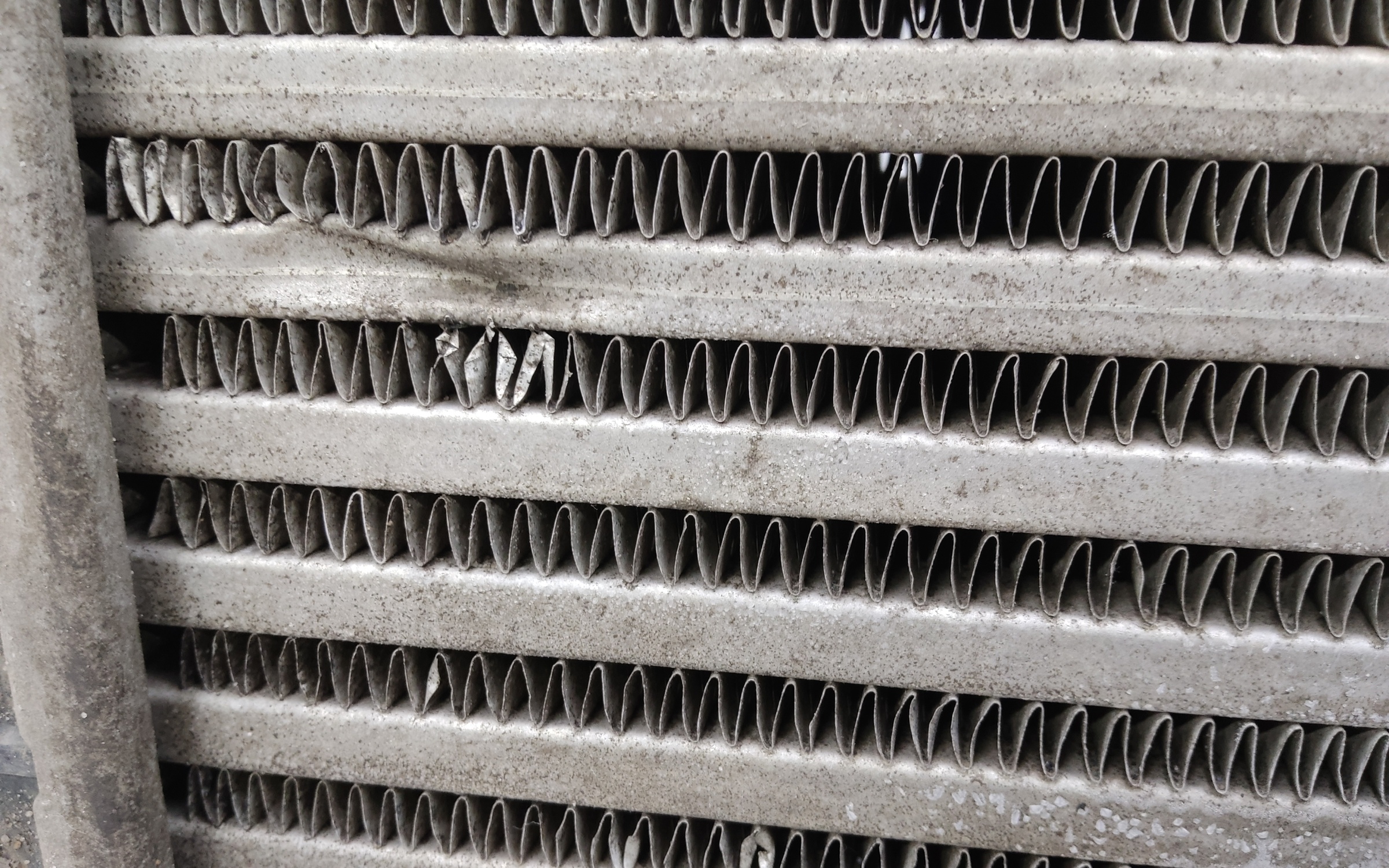 Радиатор турбины "интеркулер" Geely Coolray Restail