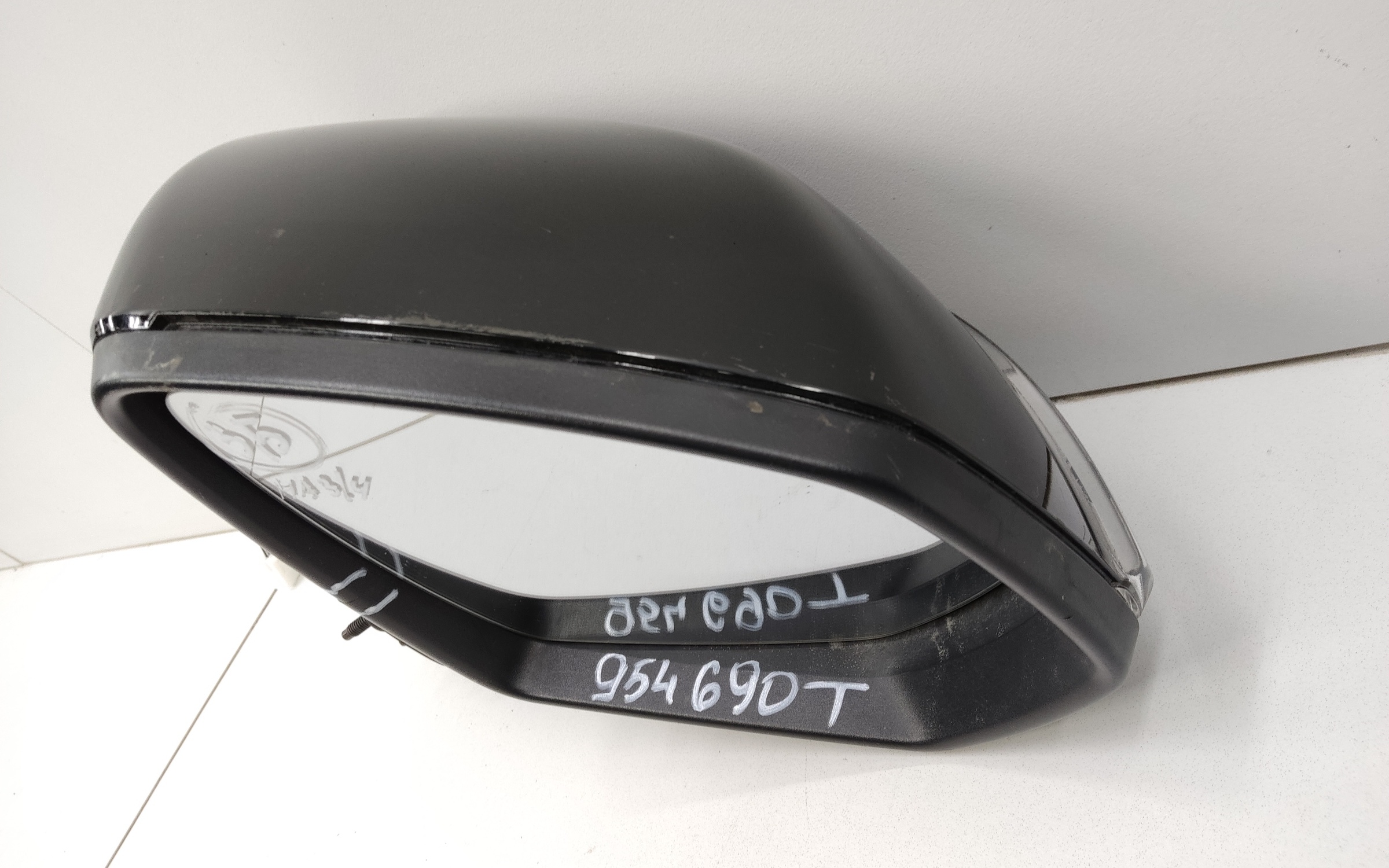 Зеркало правое Haval Jolion 6 контактов