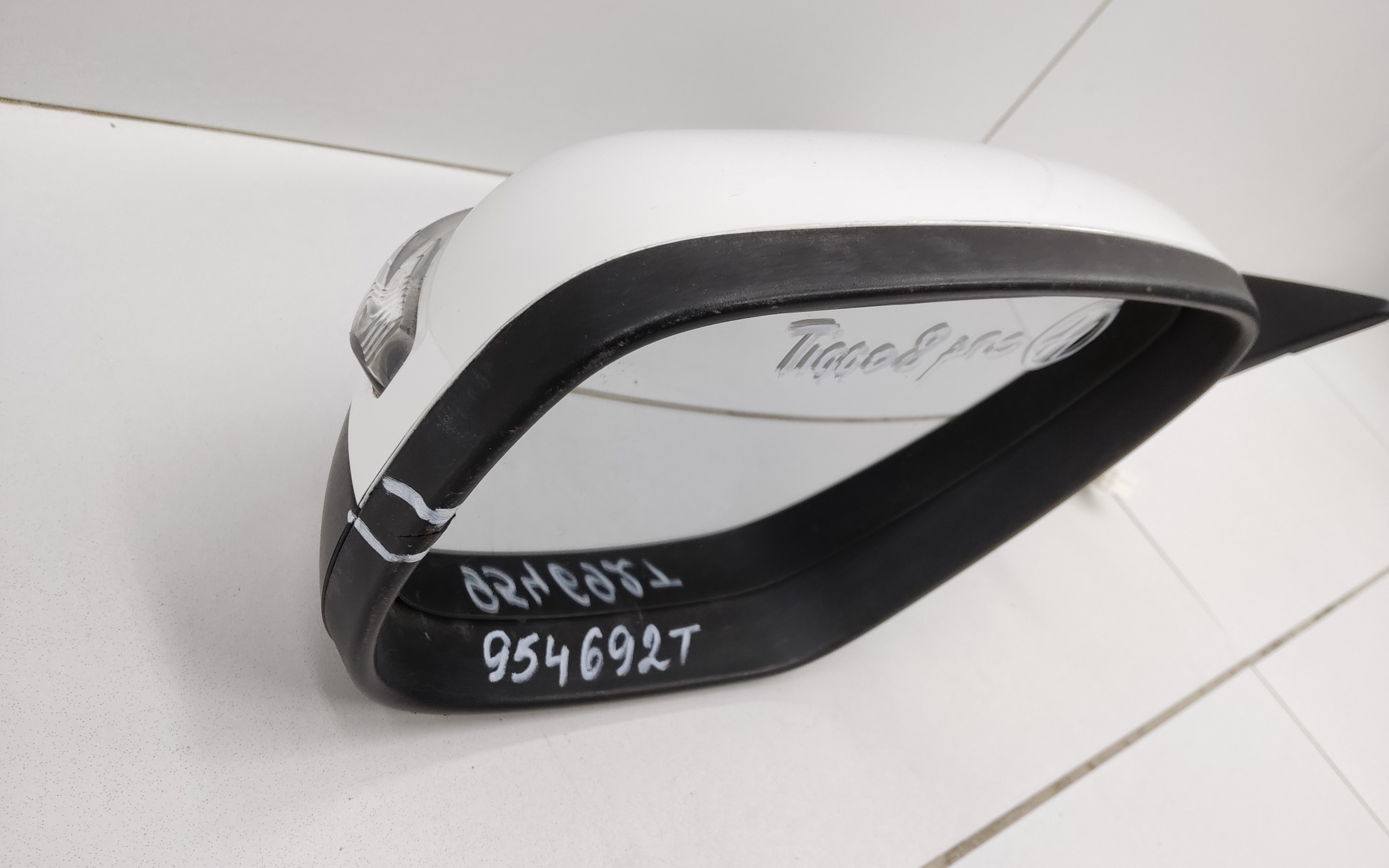 Зеркало левое Chery Tiggo 7 Pro 8 контактов