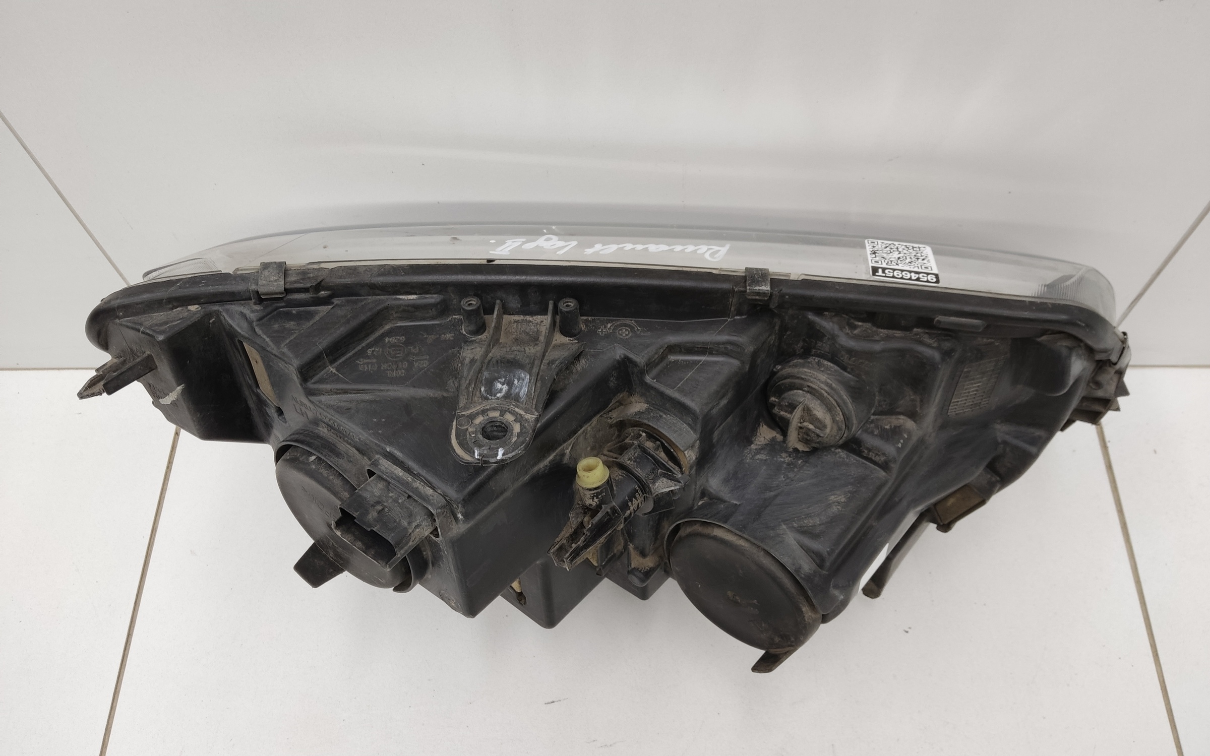 Фара передняя левая Renault Logan 2 Restail галоген с ДХО