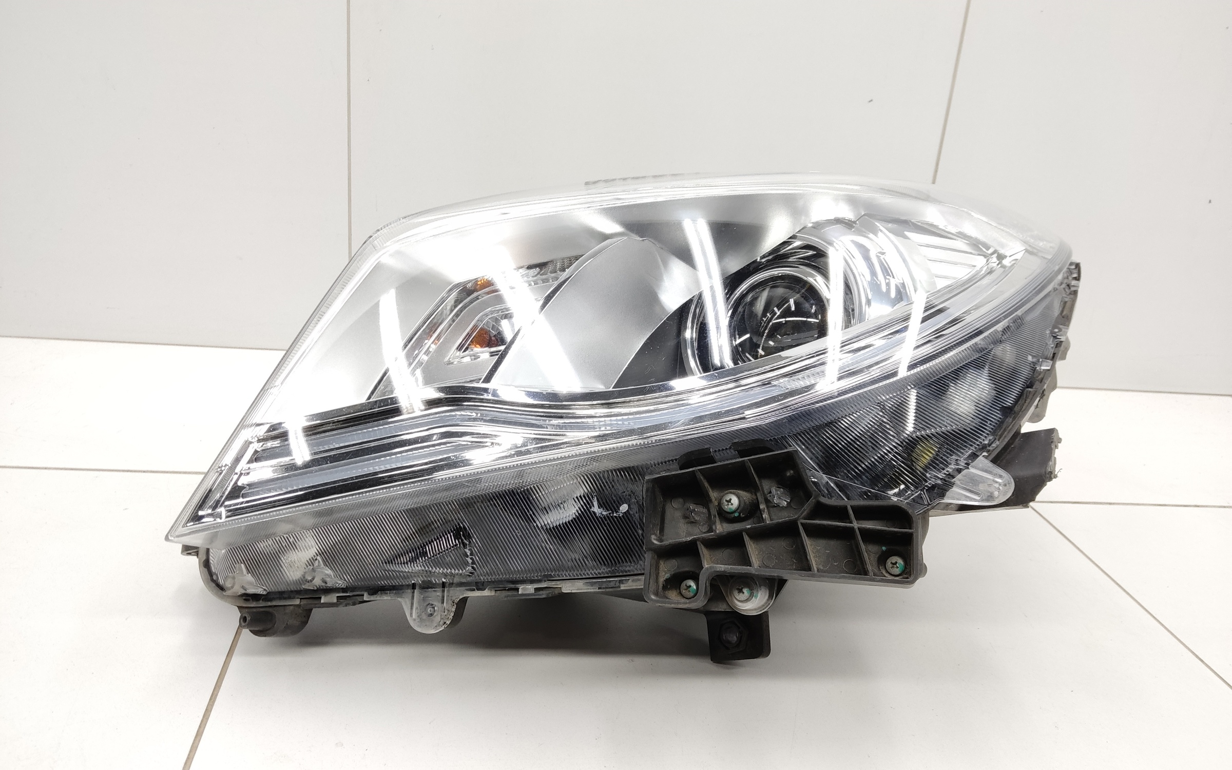 Фара передняя левая Haval H9 1 Restail ксенон