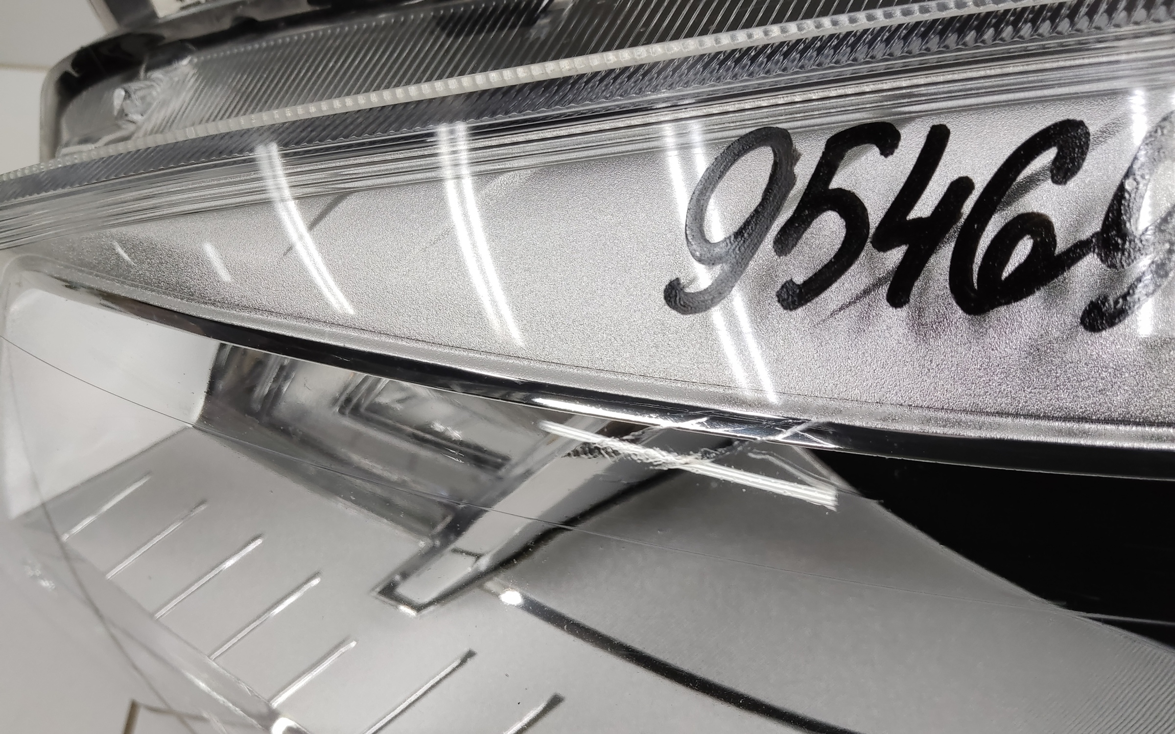 Фара передняя левая Haval H9 1 Restail ксенон