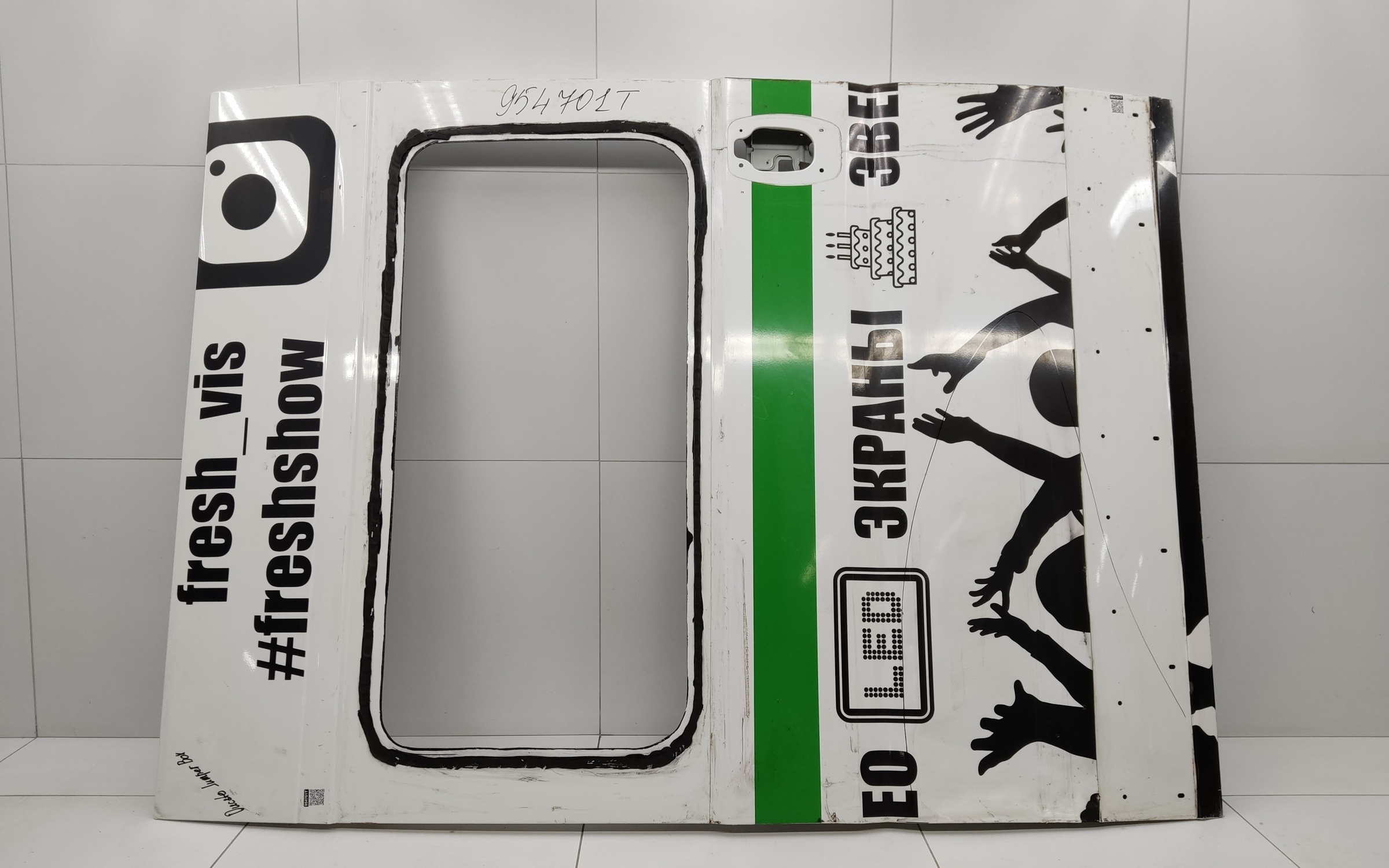 Дверь правая сдвижная под стекло Peugeot Boxer 3 Restail 196 см