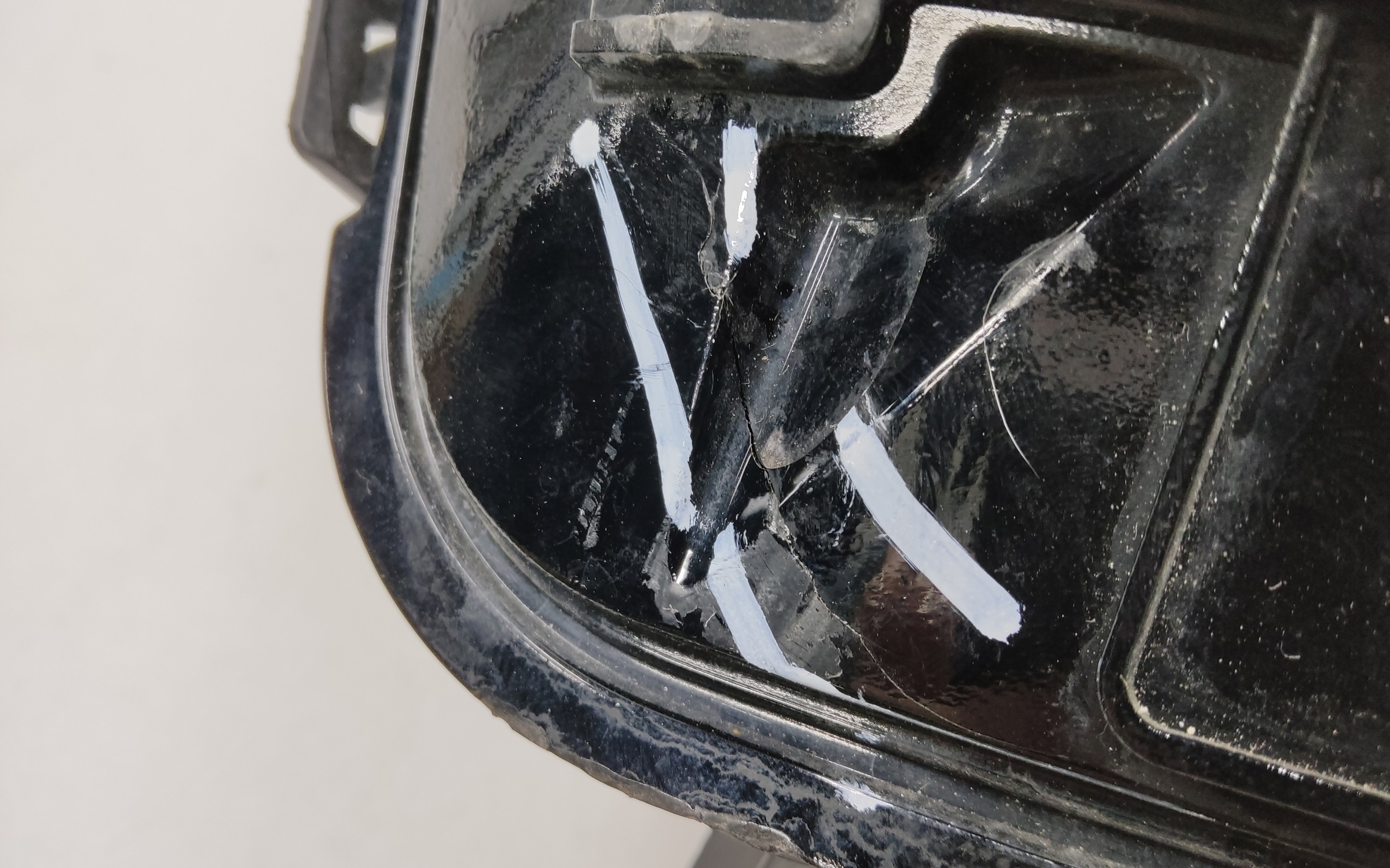 Фара передняя левая Tank 500 LED