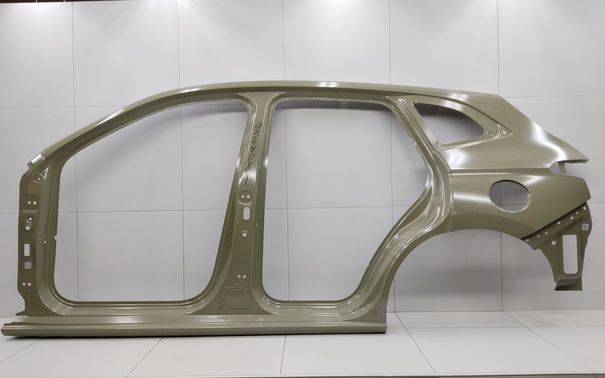 Панель кузова боковая левая Haval Jolion