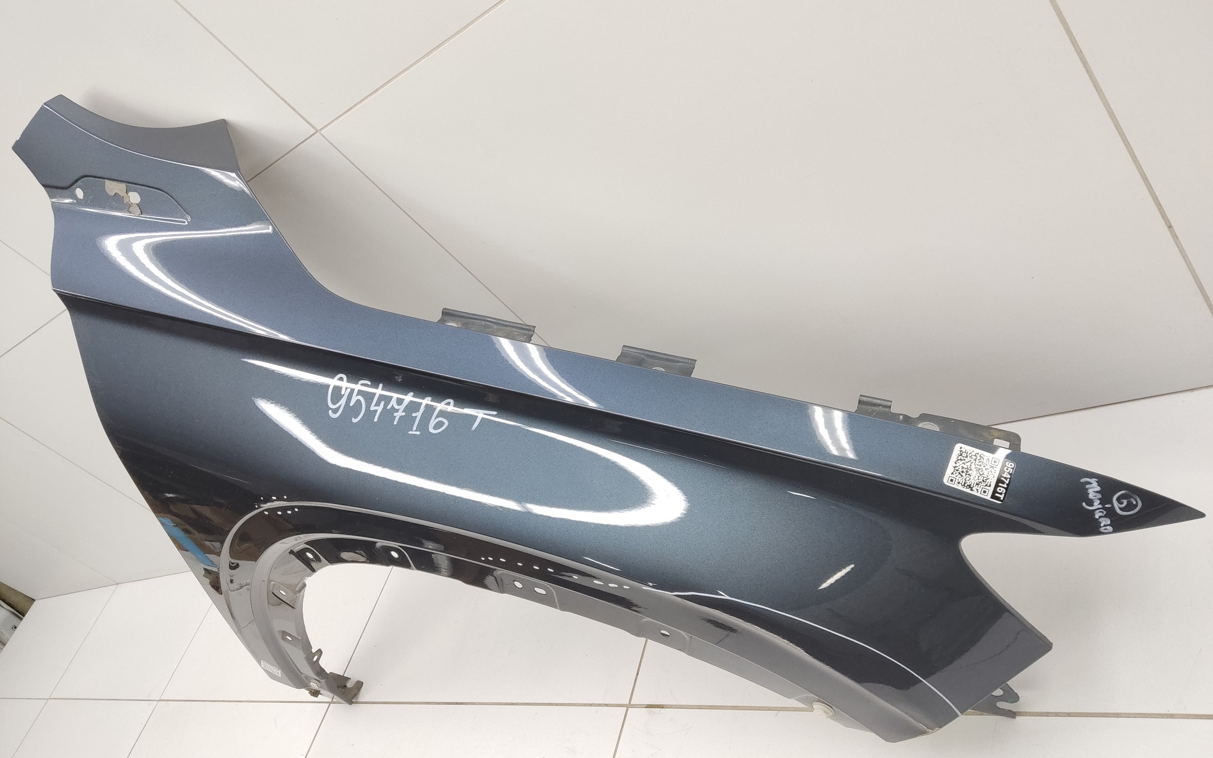 Крыло переднее правое Geely Monjaro