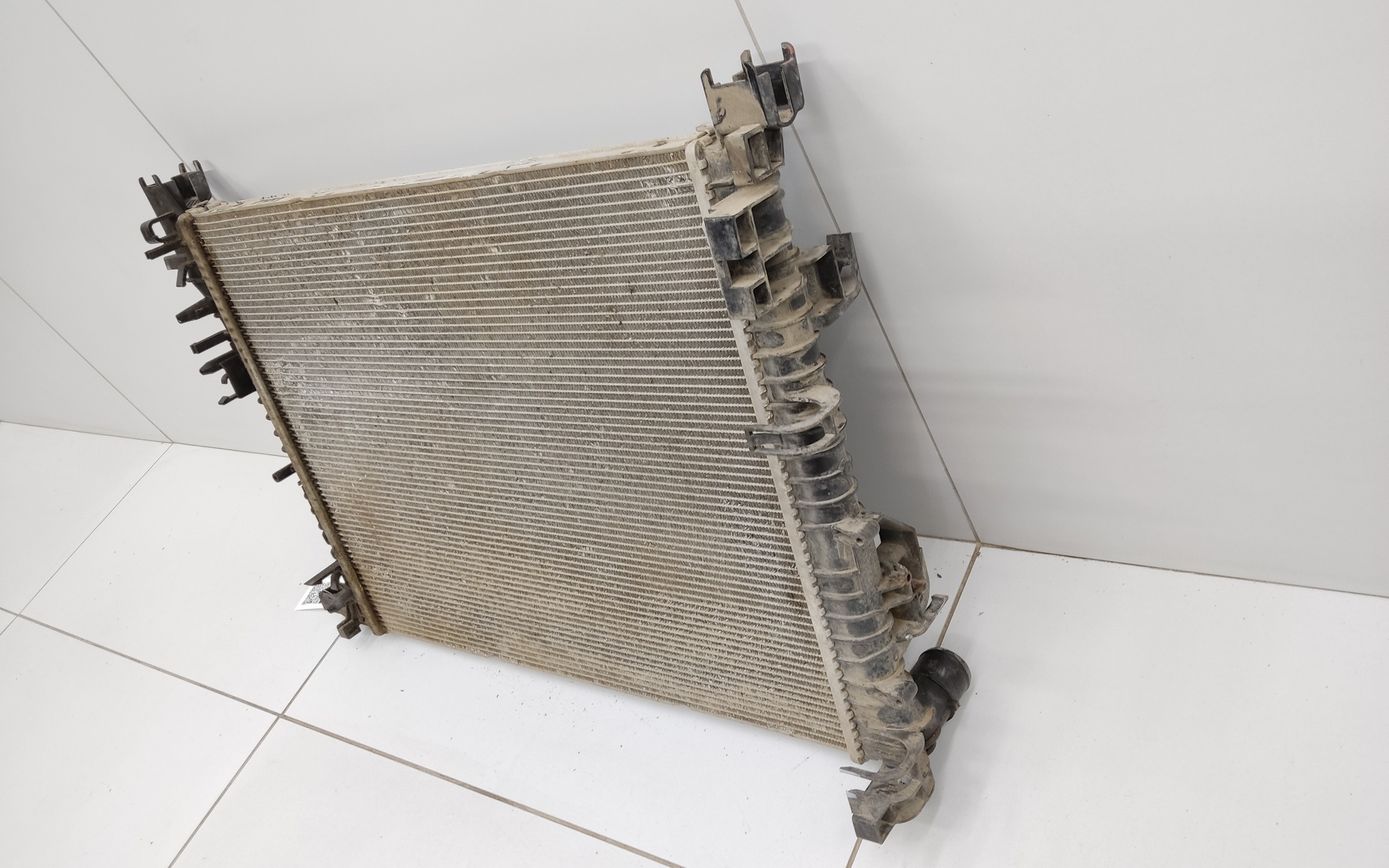 Радиатор охлаждения двигателя Renault Arkana