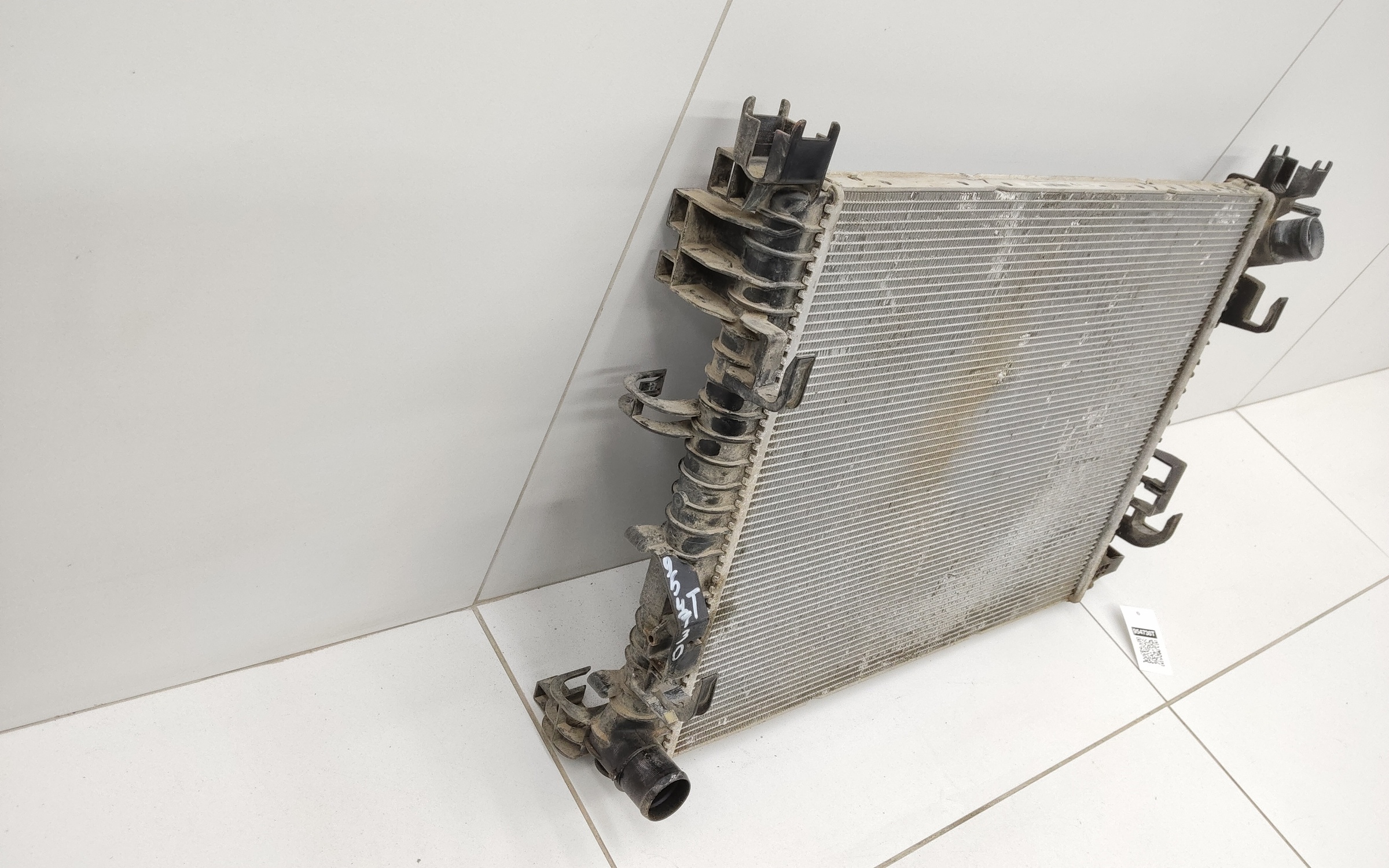 Радиатор охлаждения двигателя Renault Arkana