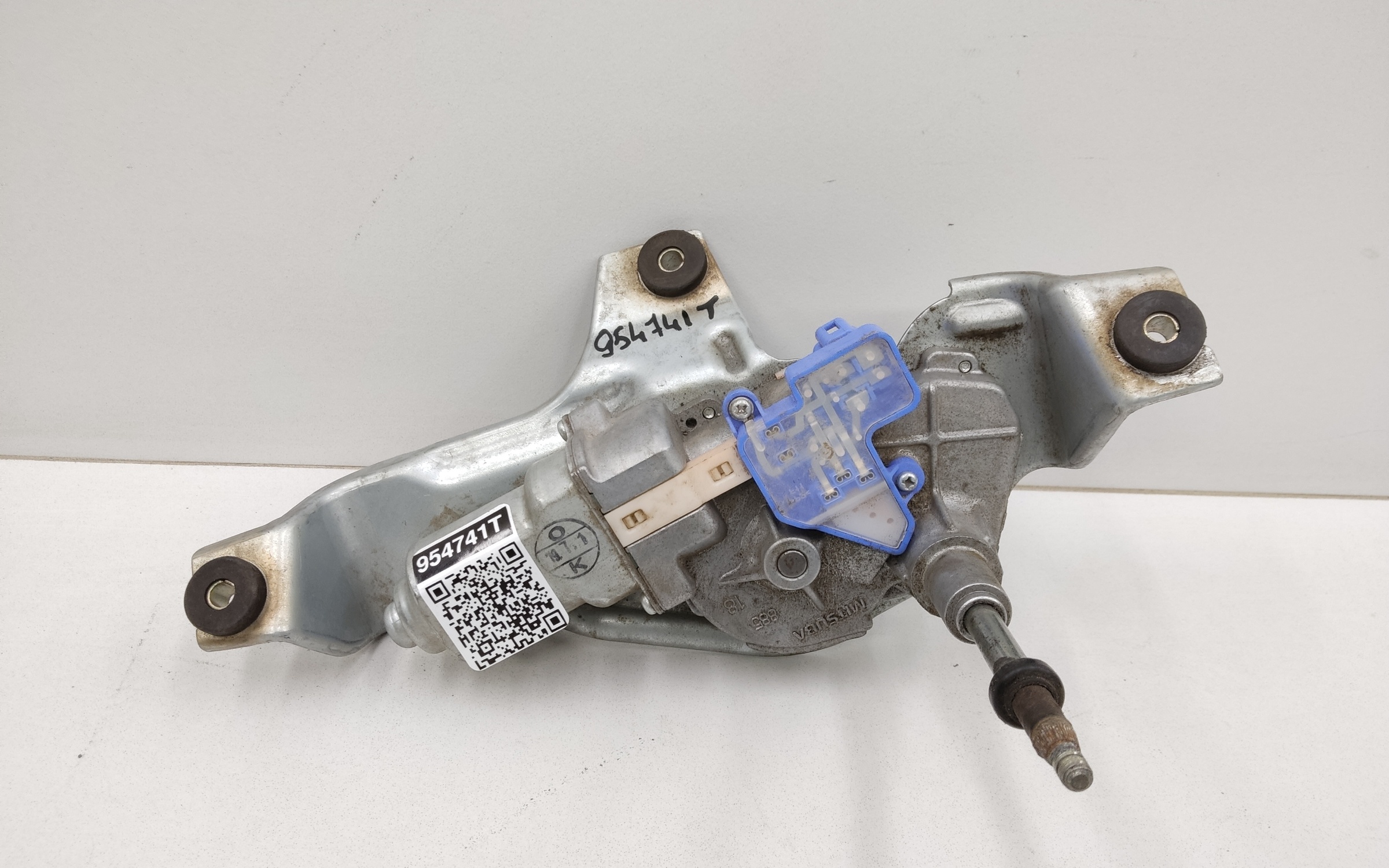 Мотор стеклоочистителя задний Mitsubishi Outlander 3