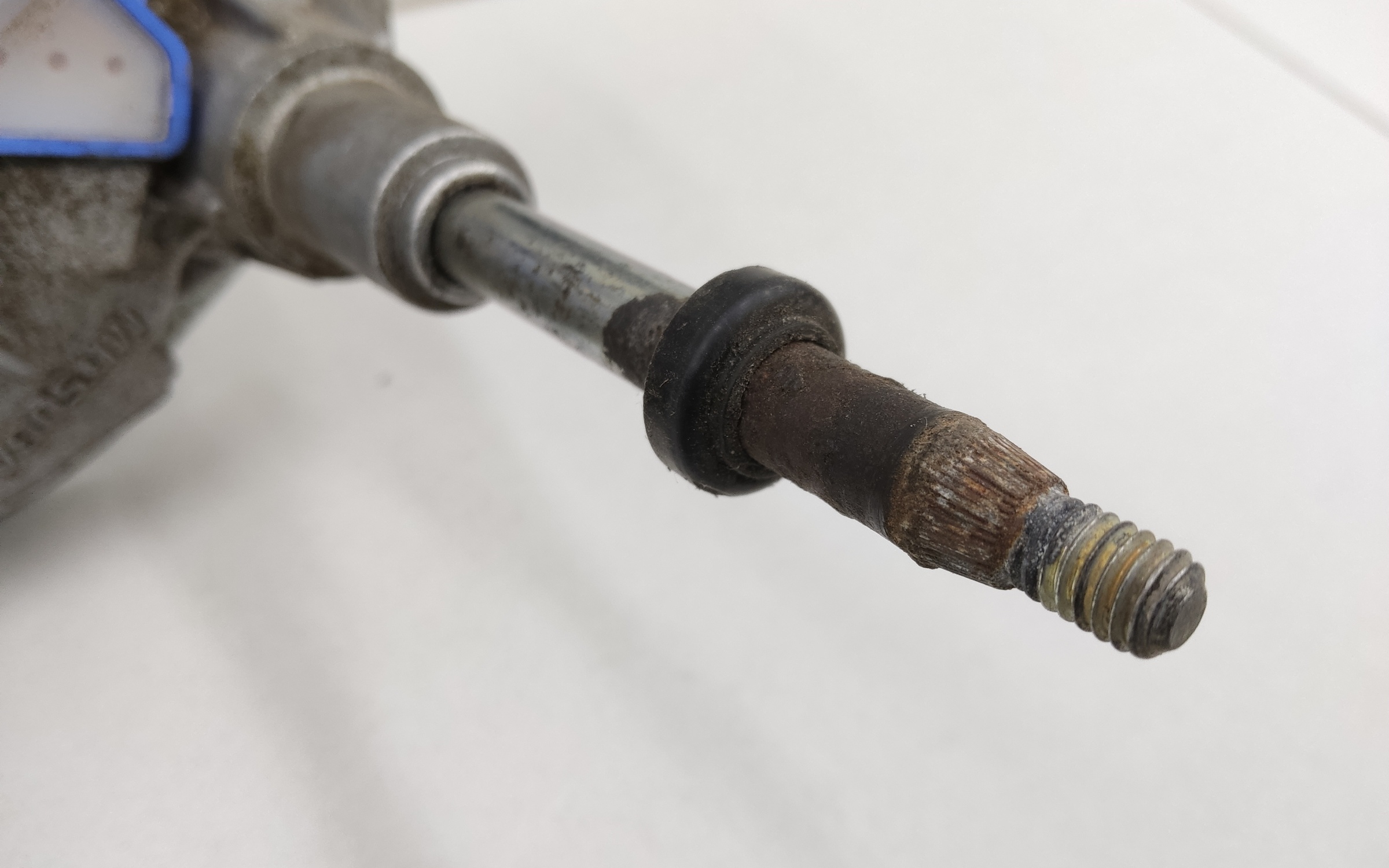 Мотор стеклоочистителя задний Mitsubishi Outlander 3