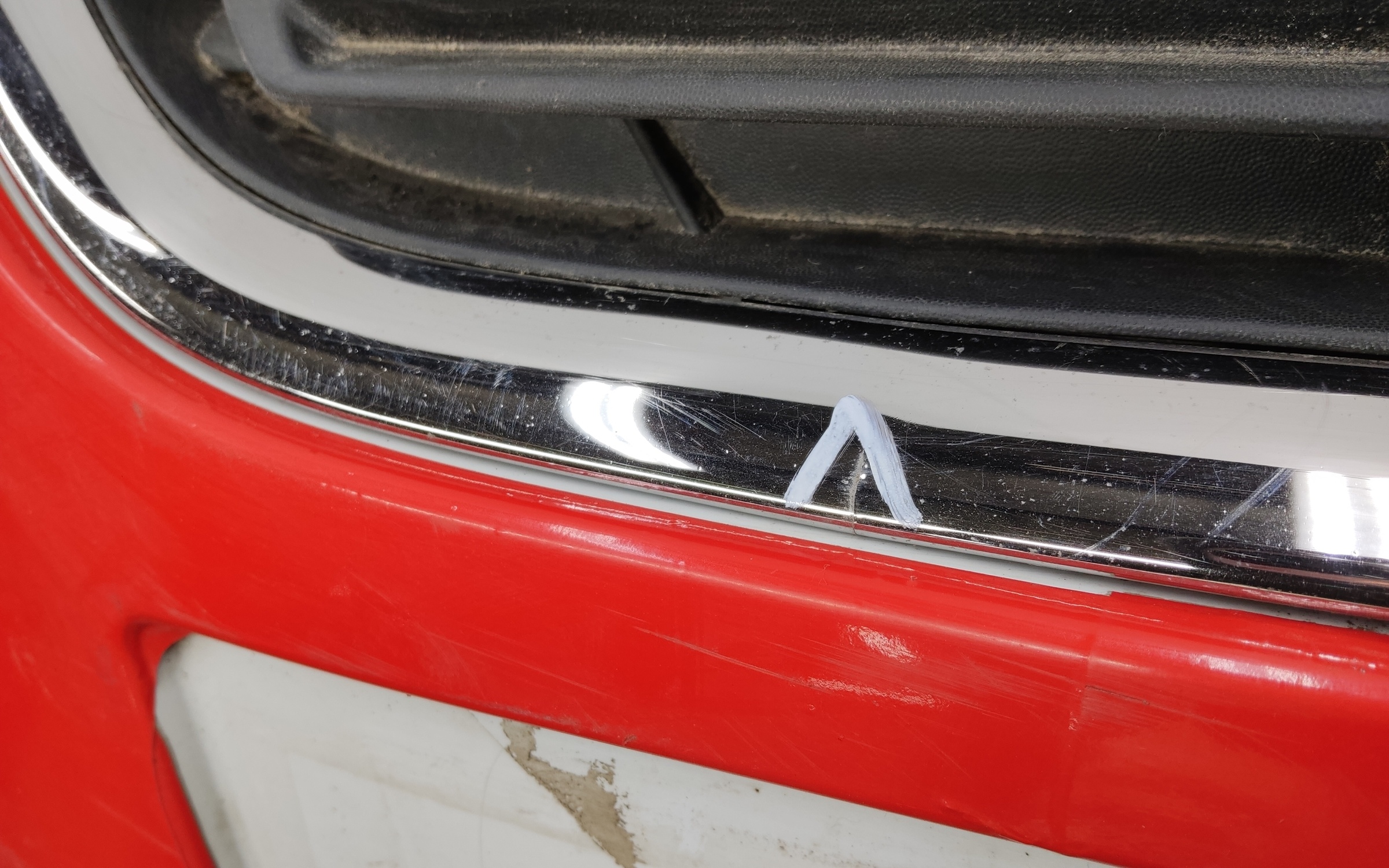 Бампер передний Renault Logan 2 Restail