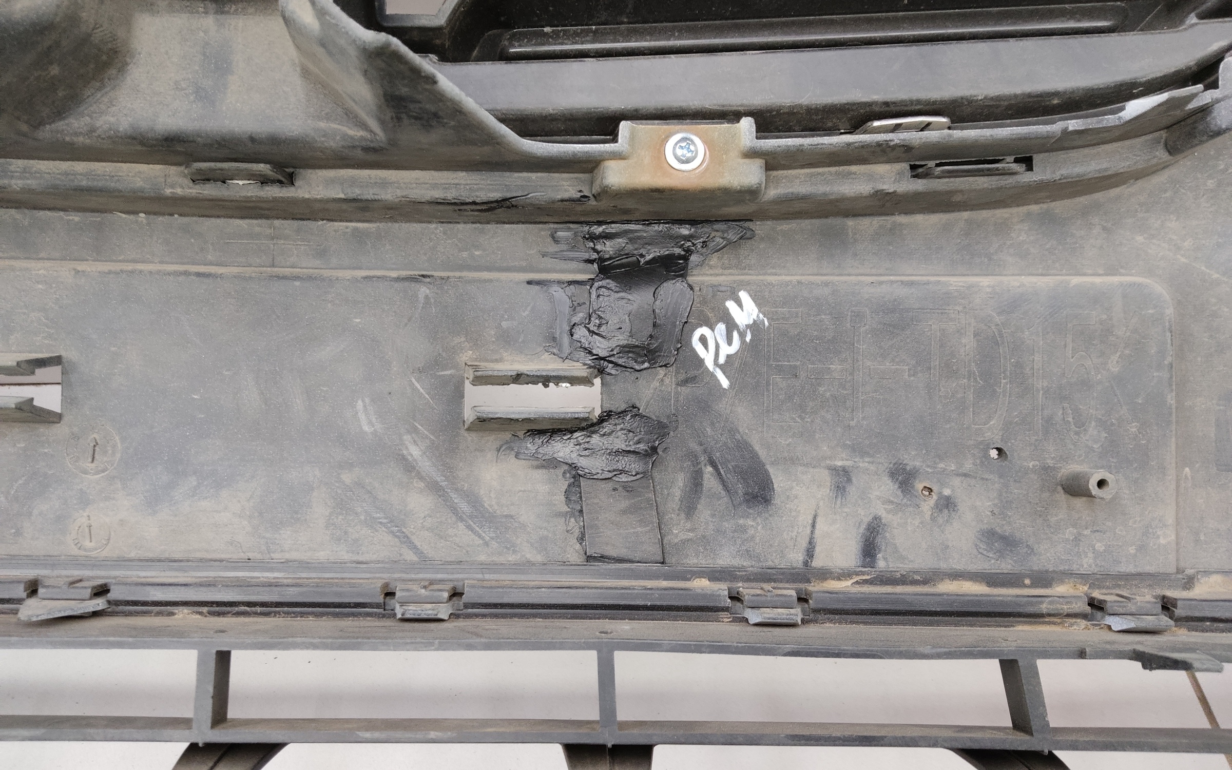 Бампер передний Renault Logan 2 Restail