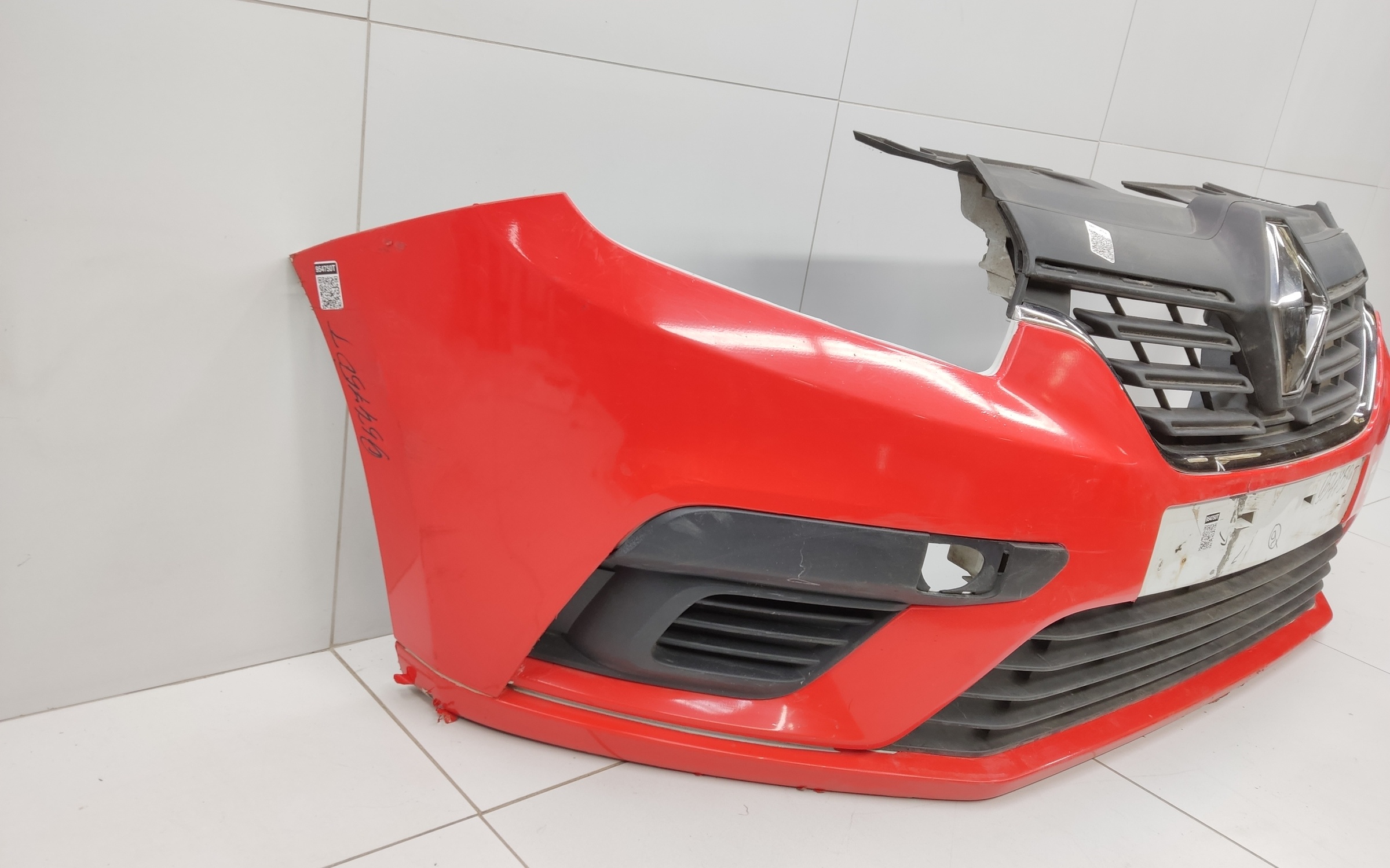 Бампер передний Renault Logan 2 Restail