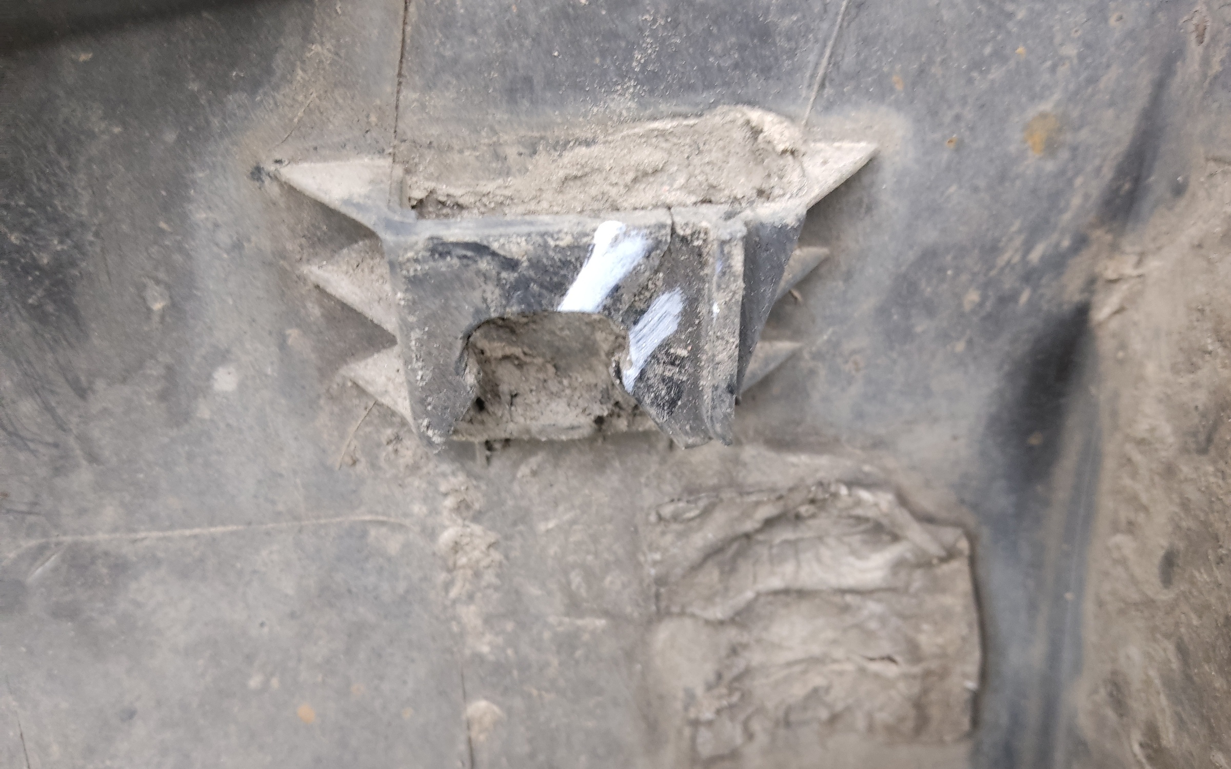 Накладка порога правого Kia Soul 3