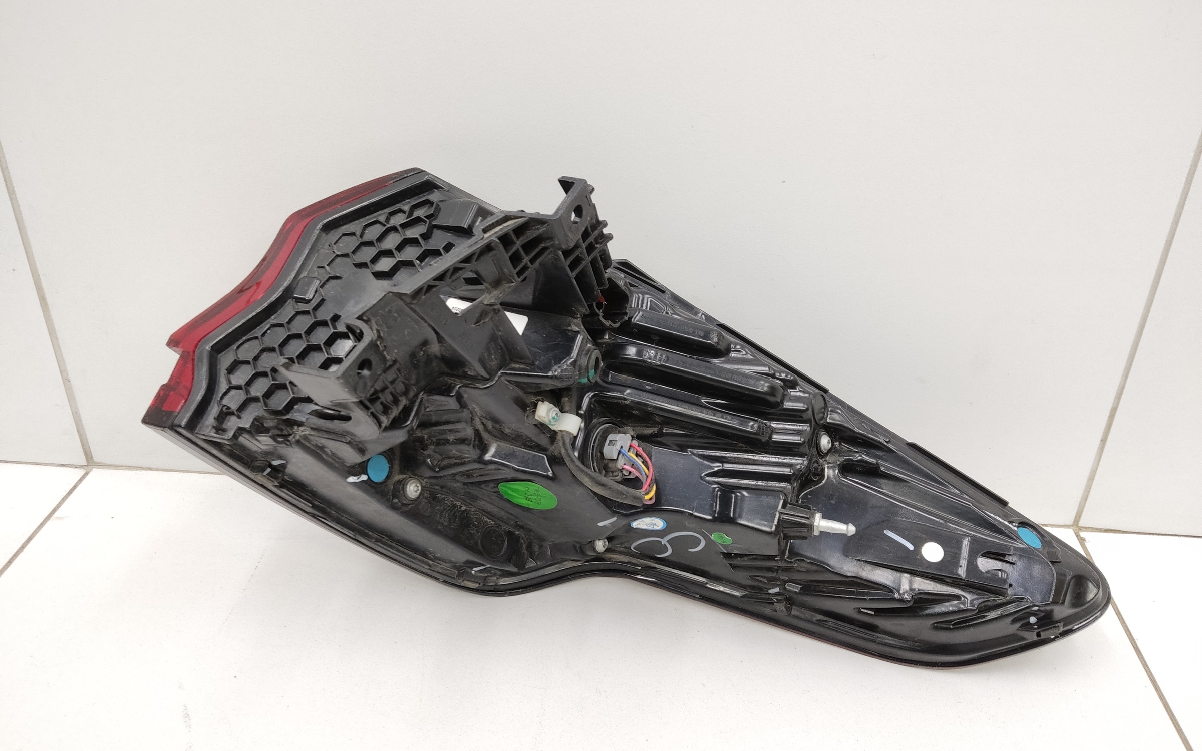 Фонарь задний левый наружный Geely Atlas Pro