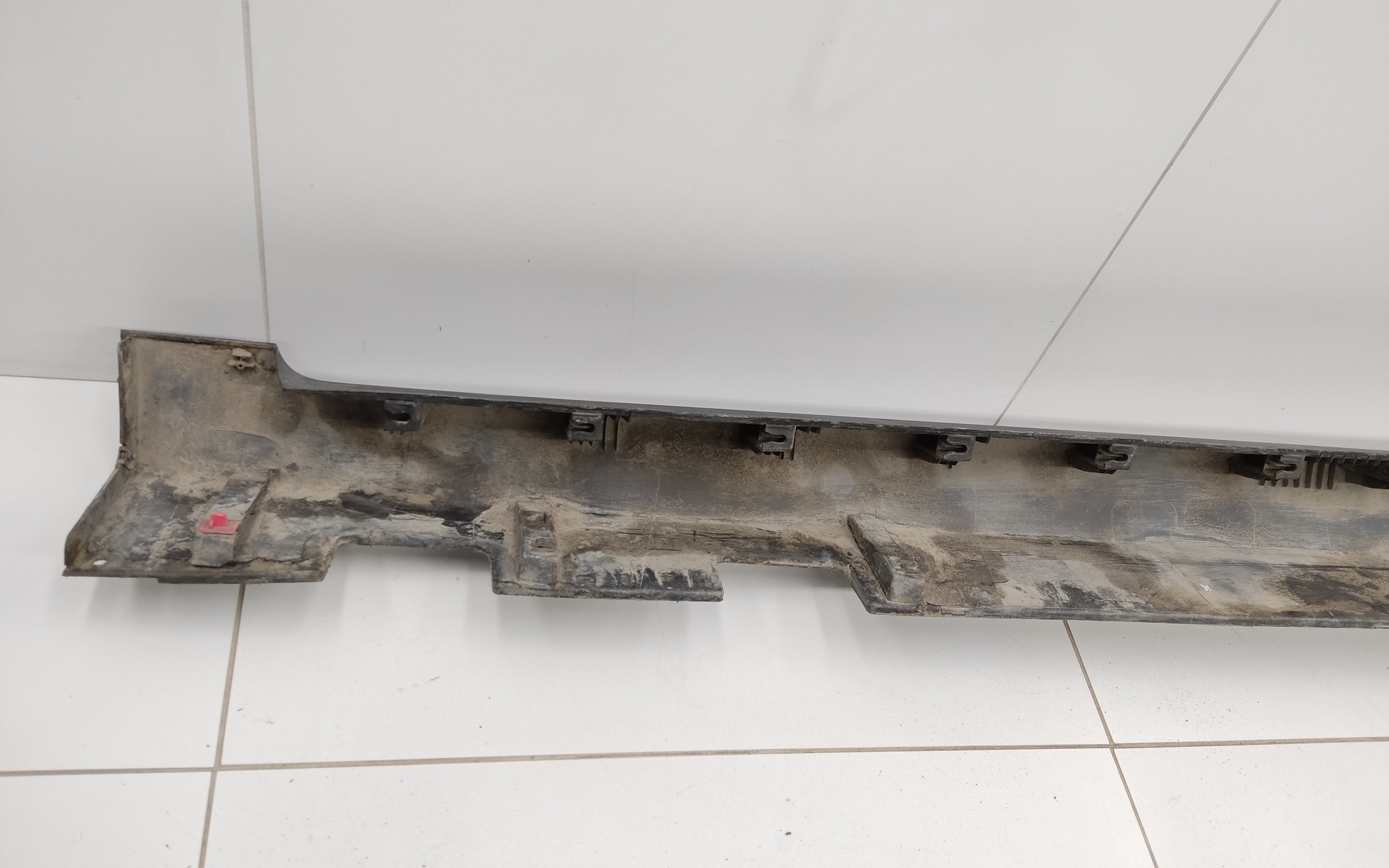 Накладка порога правого Hyundai Creta 1