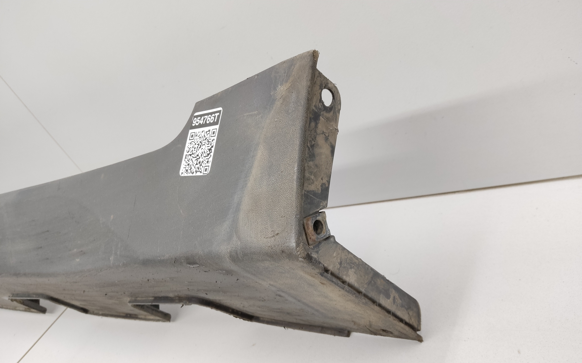 Накладка порога правого Hyundai Creta 1