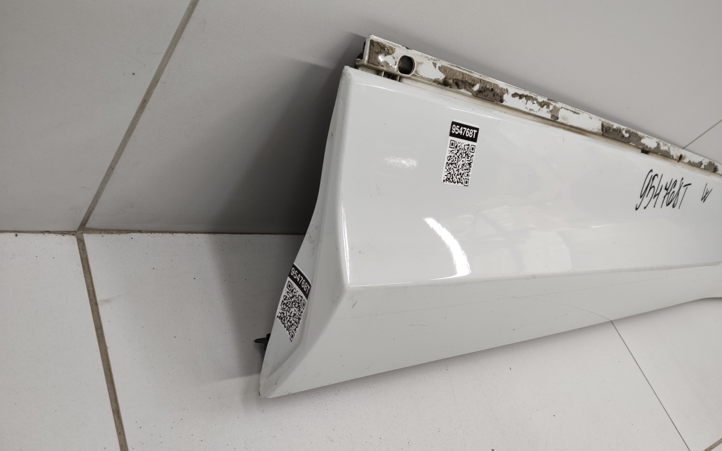 Накладка двери передней правой Volkswagen Tiguan 2