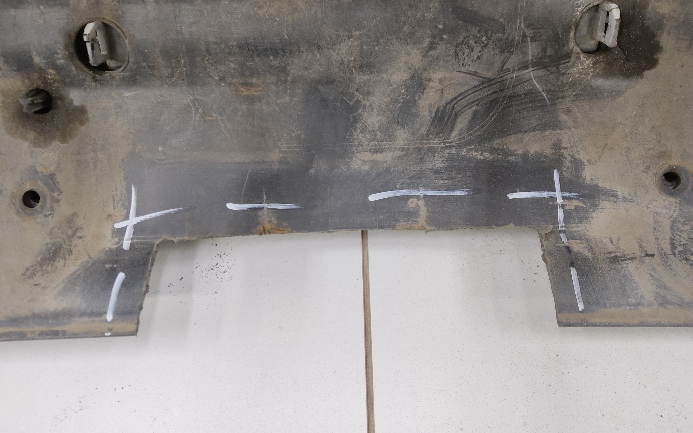 Бампер задний Toyota Land Cruiser 200 Restail 2