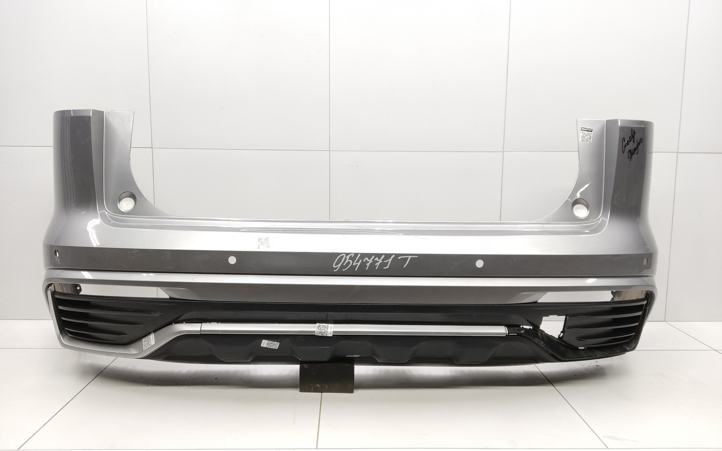 Бампер задний Geely Monjaro