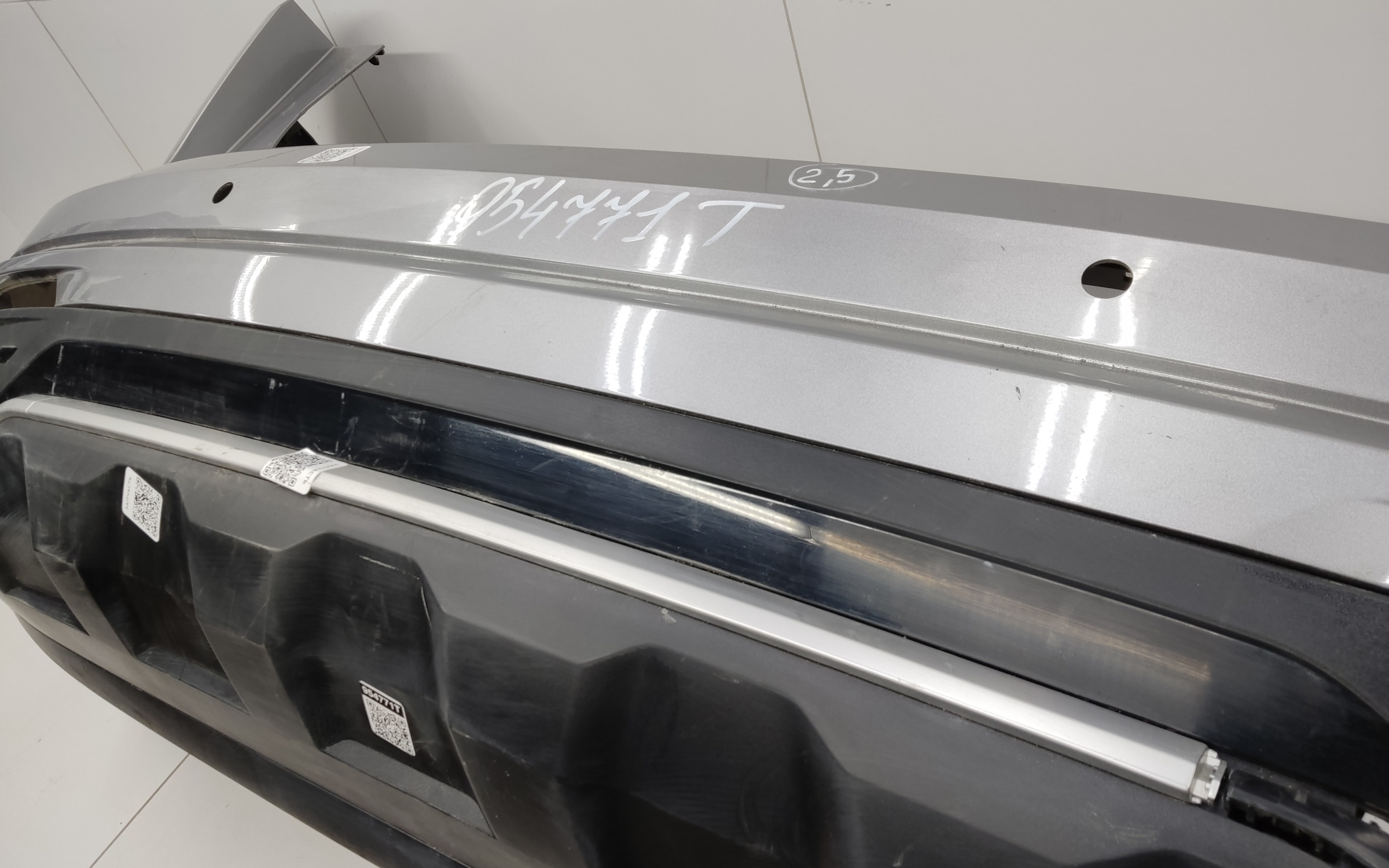 Бампер задний Geely Monjaro