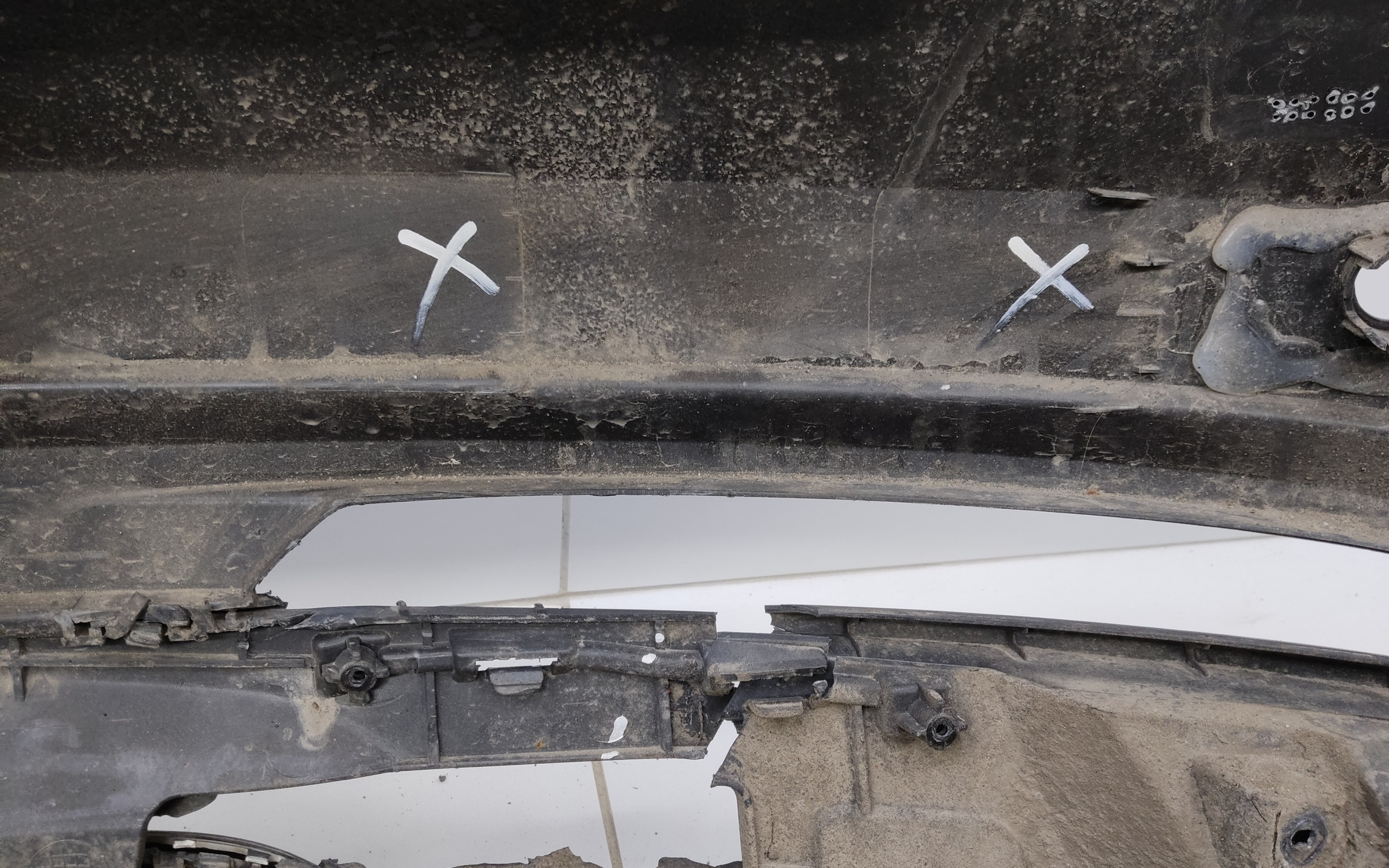 Бампер задний Geely Monjaro