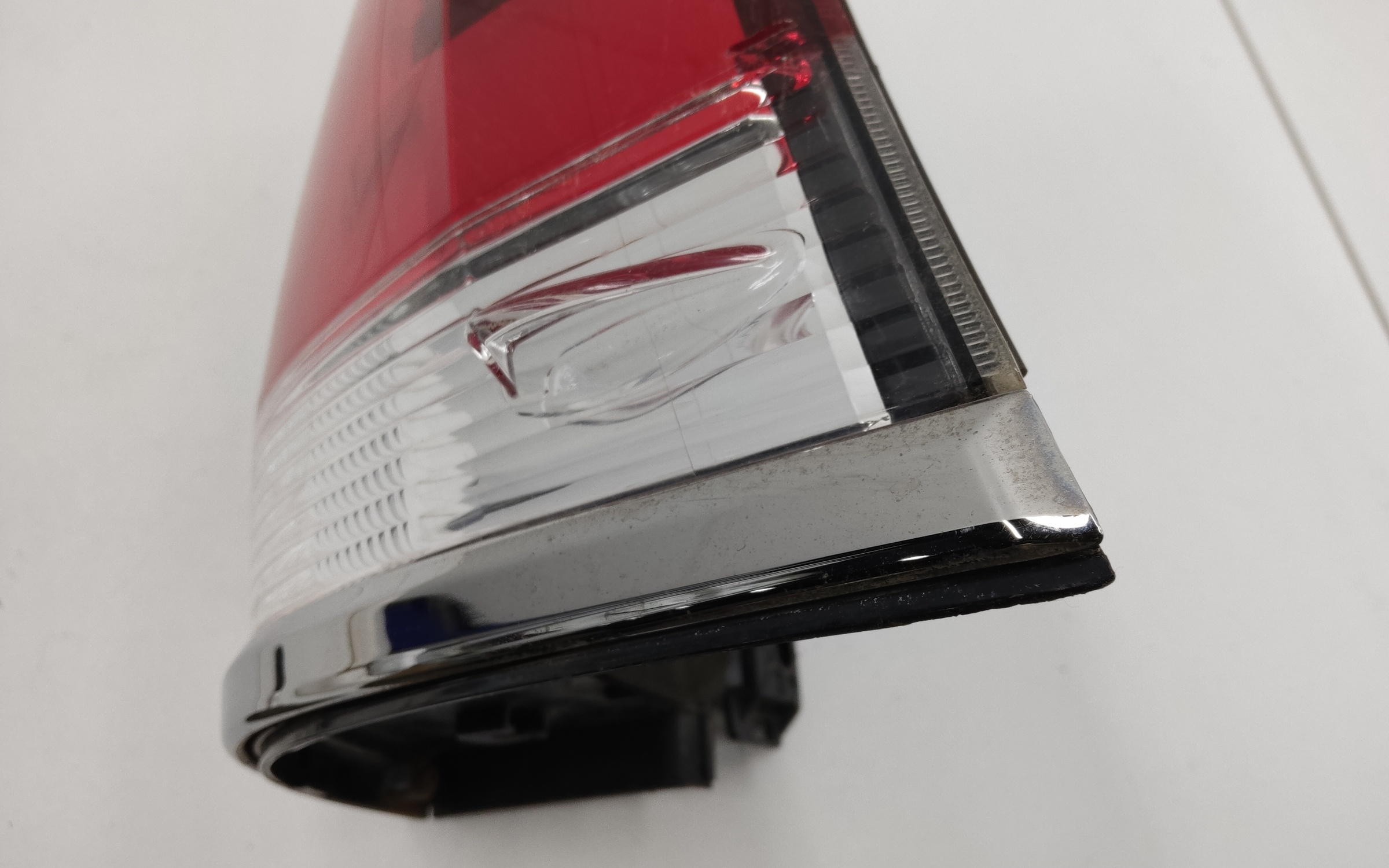 Фонарь задний правый наружный Toyota Land Cruiser 200 Restail 2 LED