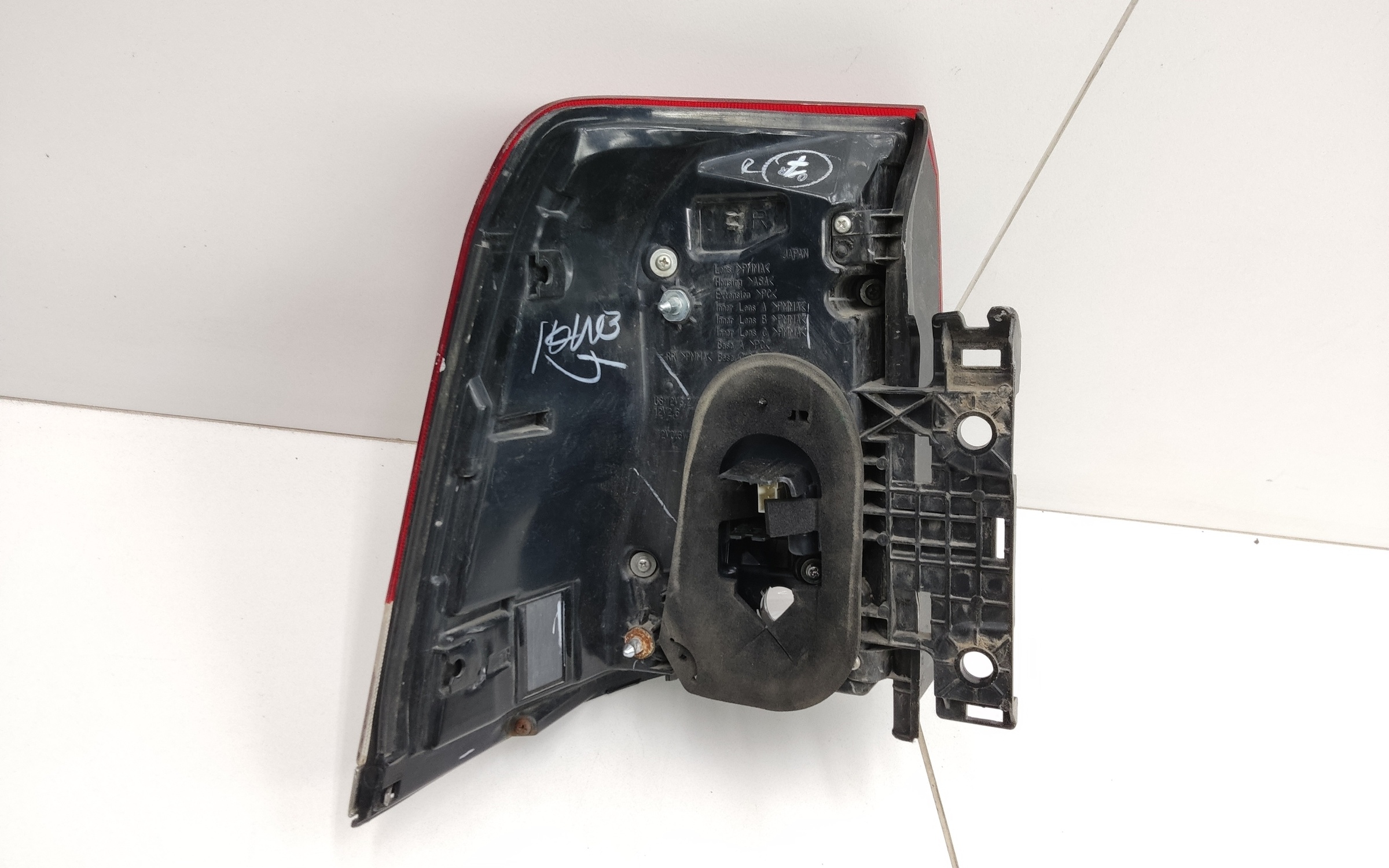 Фонарь задний правый наружный Toyota Land Cruiser 200 Restail 2 LED