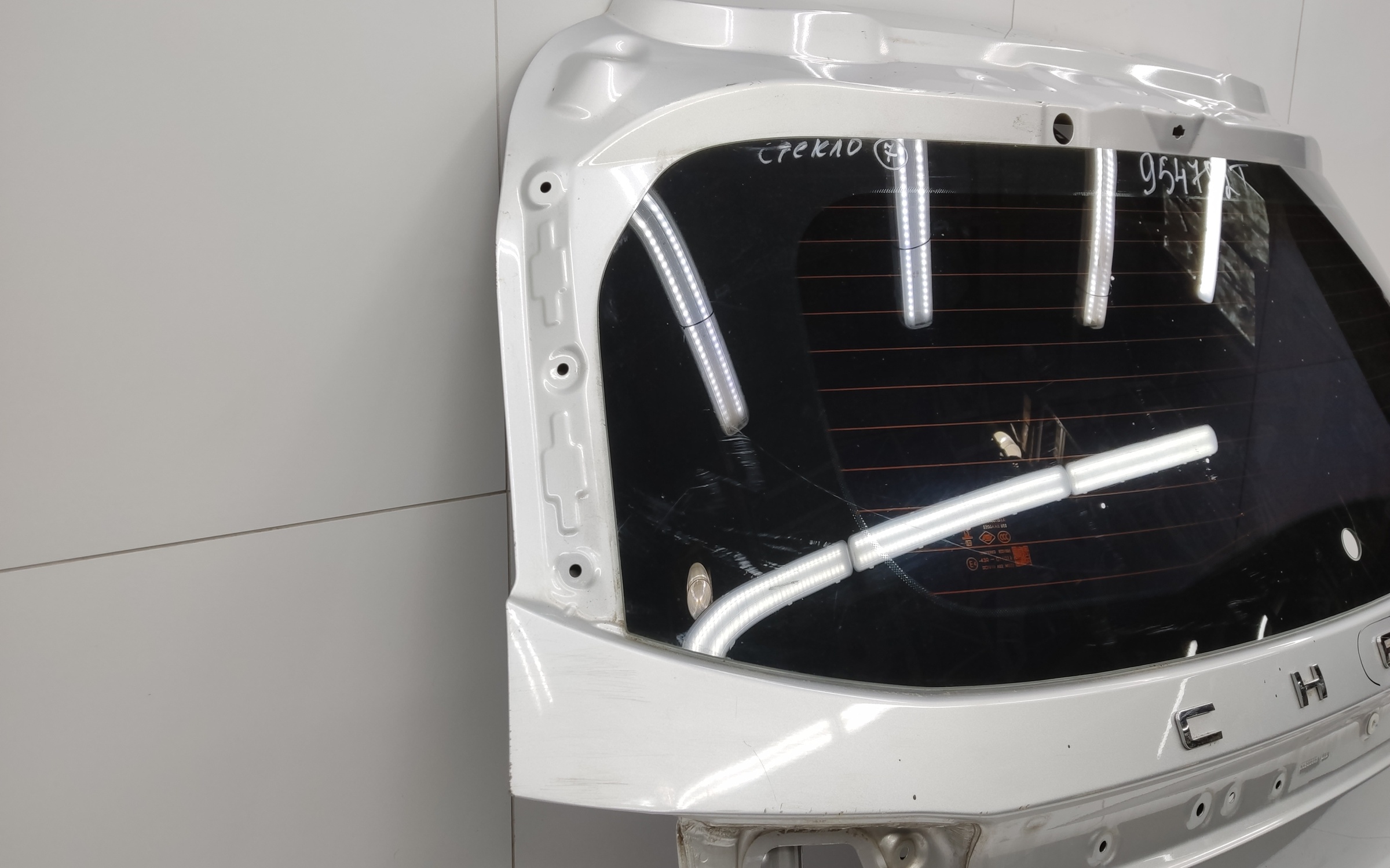 Стекло крышки багажника Chery Tiggo 7 Pro