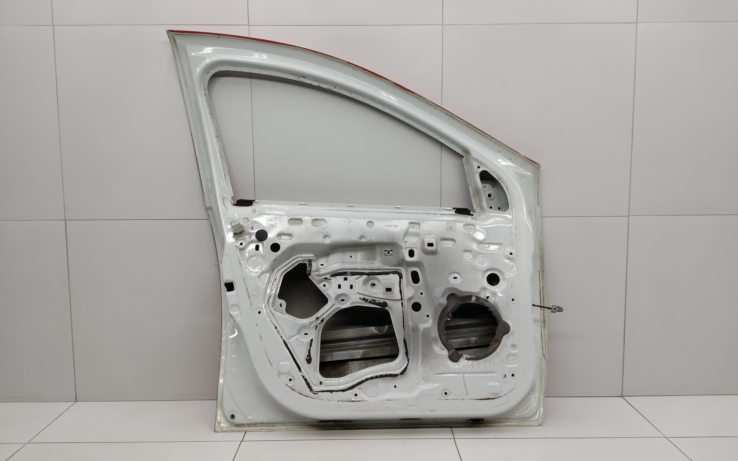 Дверь передняя левая Renault Logan 2 / Sandero 2 Stepway