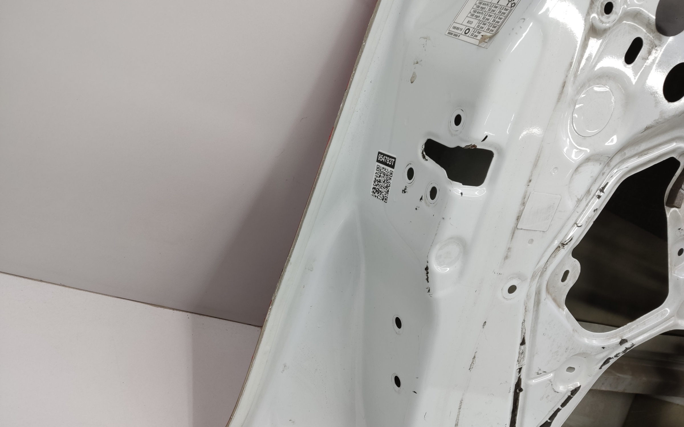 Дверь передняя левая Renault Logan 2 / Sandero 2 Stepway