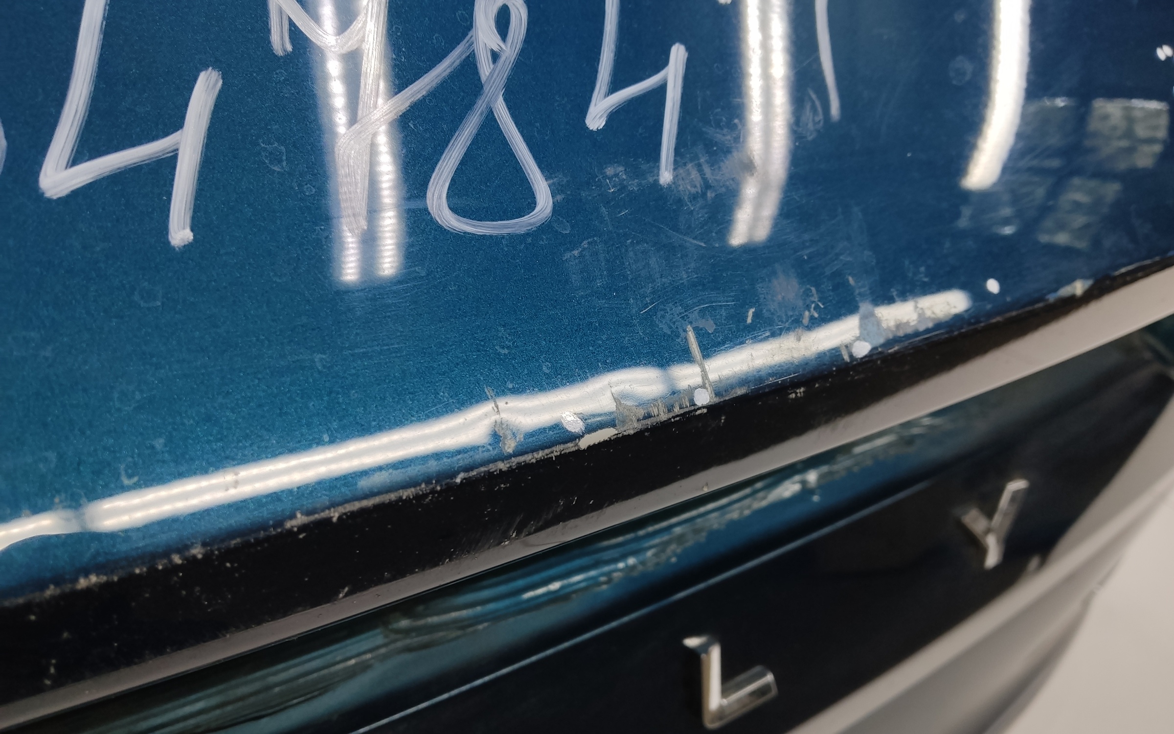 Крышка багажника Geely Monjaro