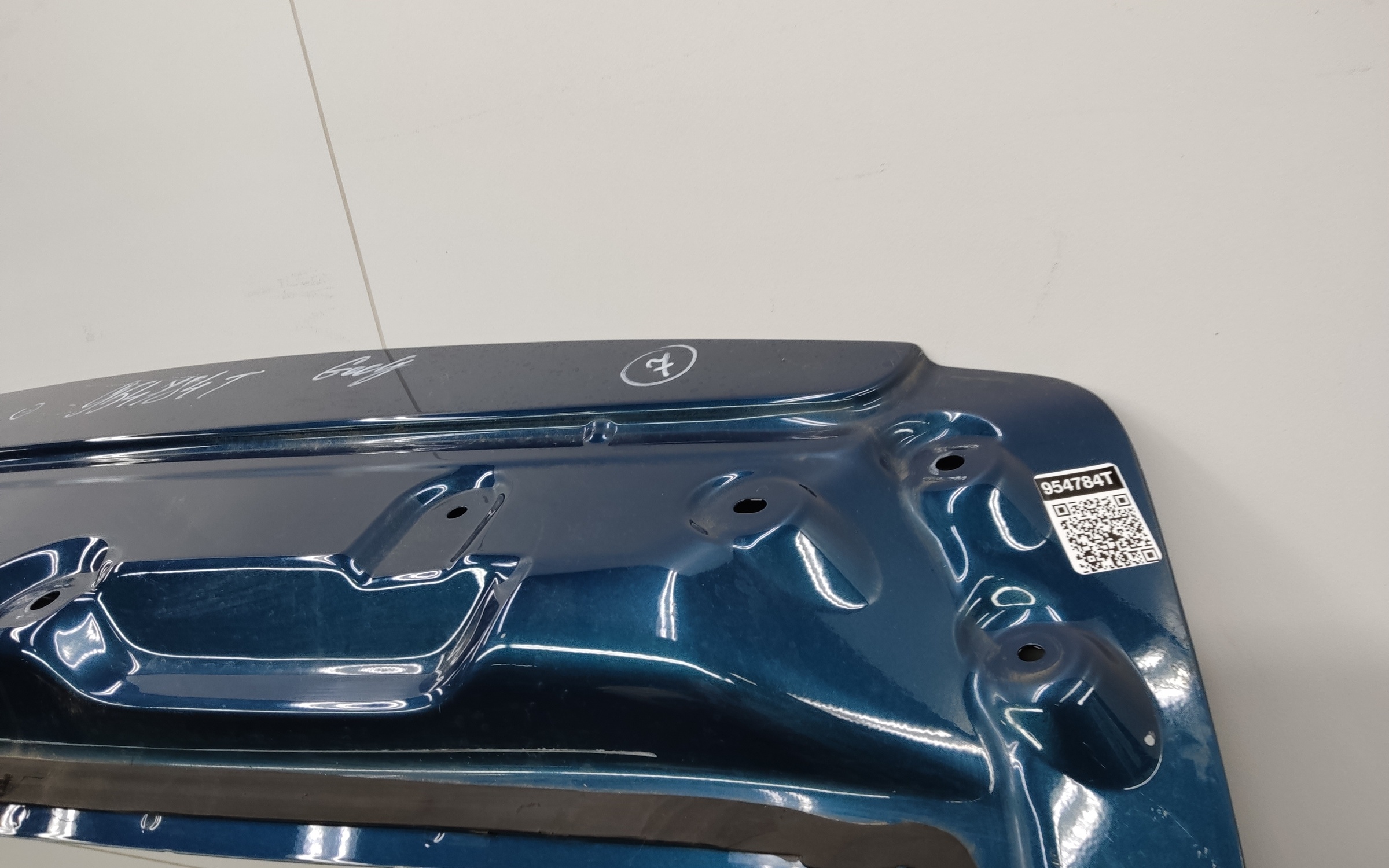 Крышка багажника Geely Monjaro