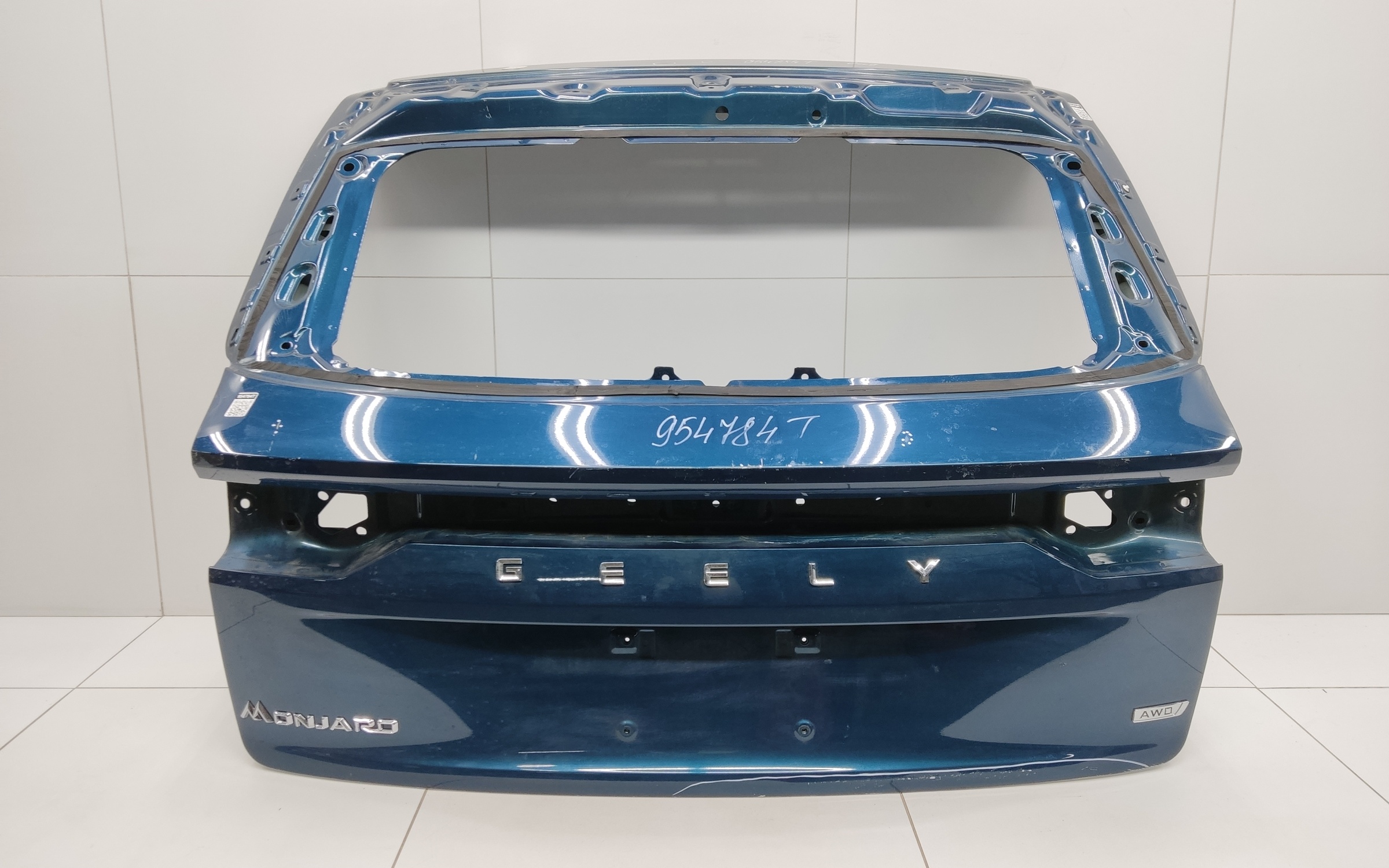 Крышка багажника Geely Monjaro