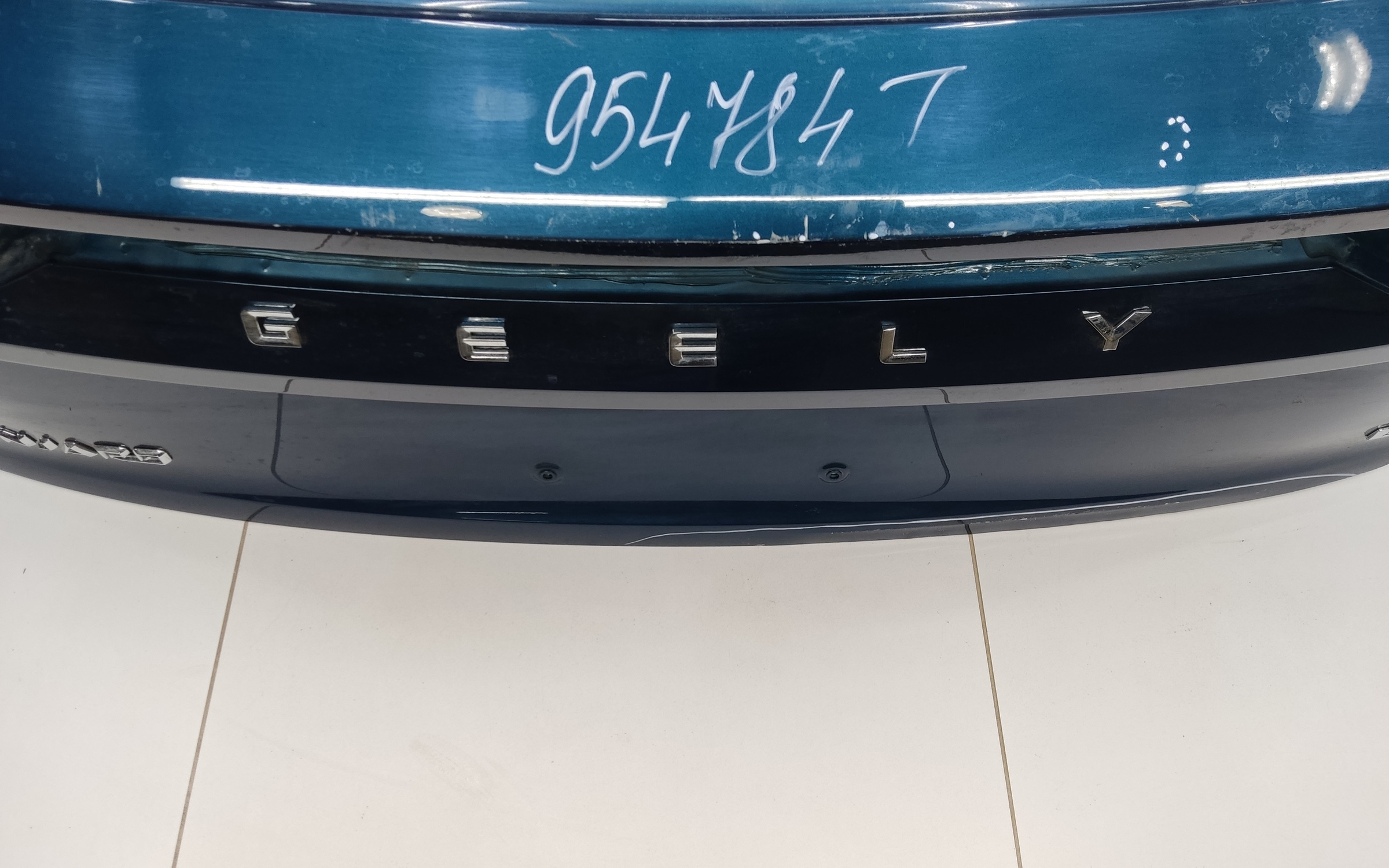 Крышка багажника Geely Monjaro