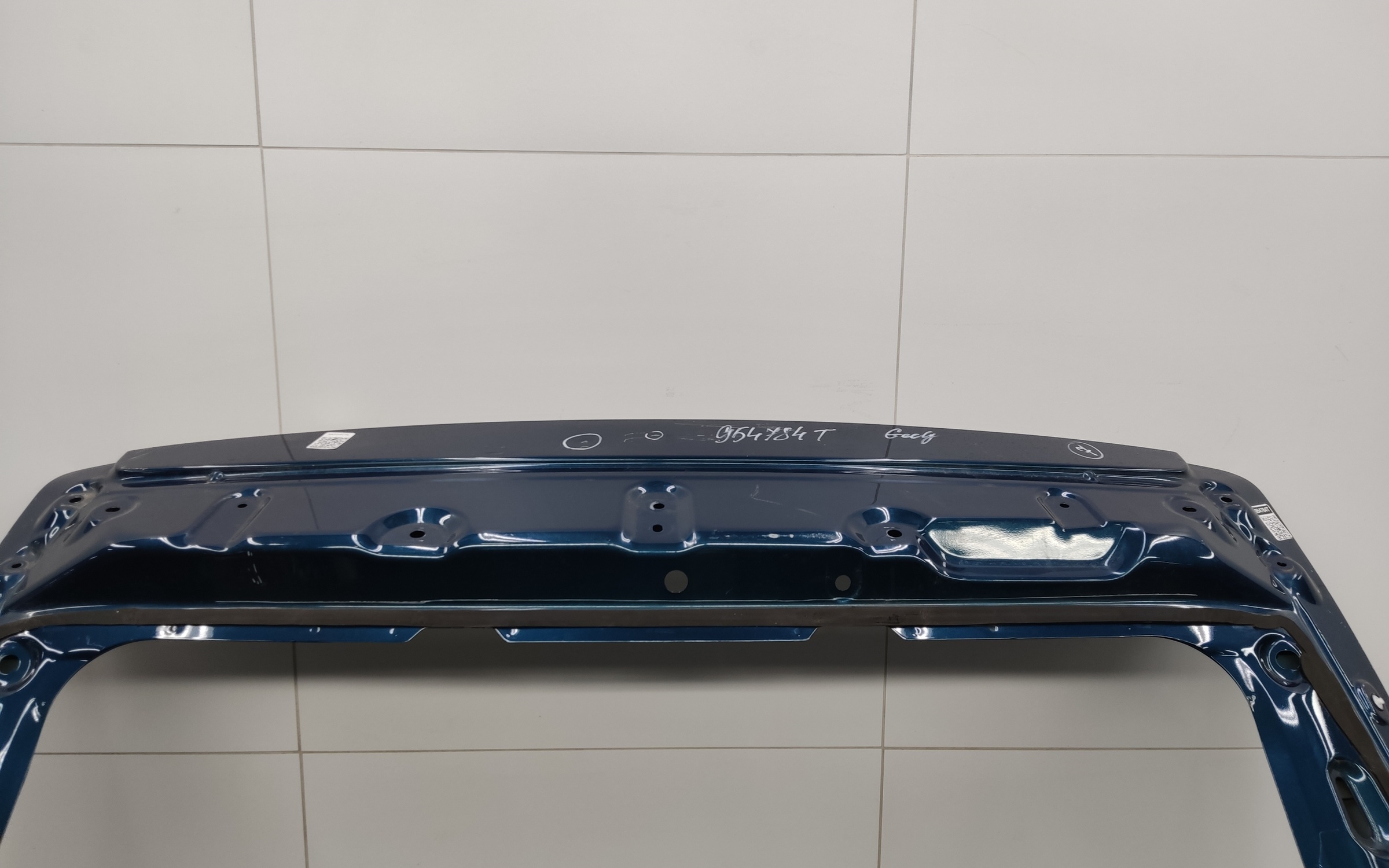 Крышка багажника Geely Monjaro