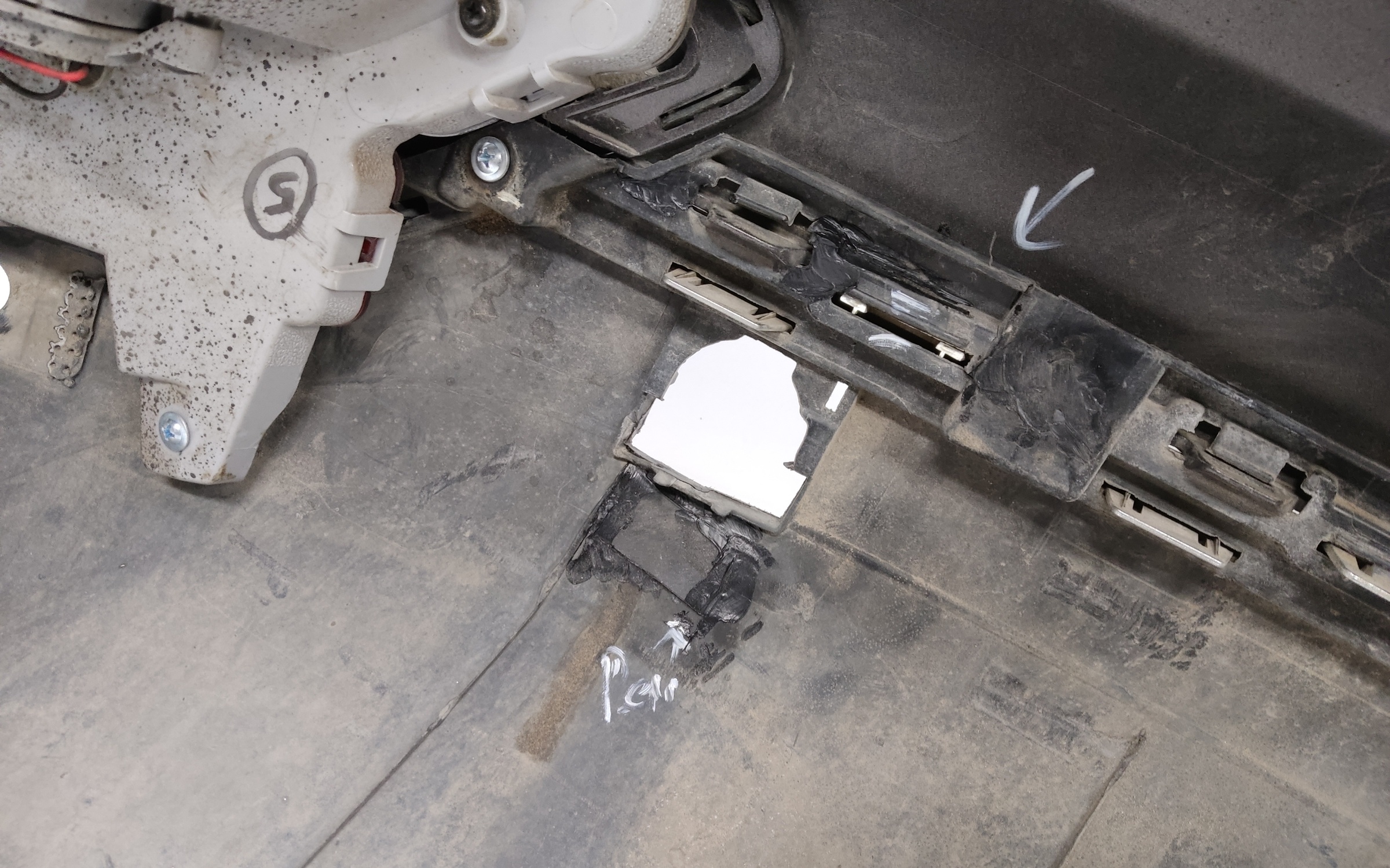 Бампер задний Kia Sportage 4 Restail