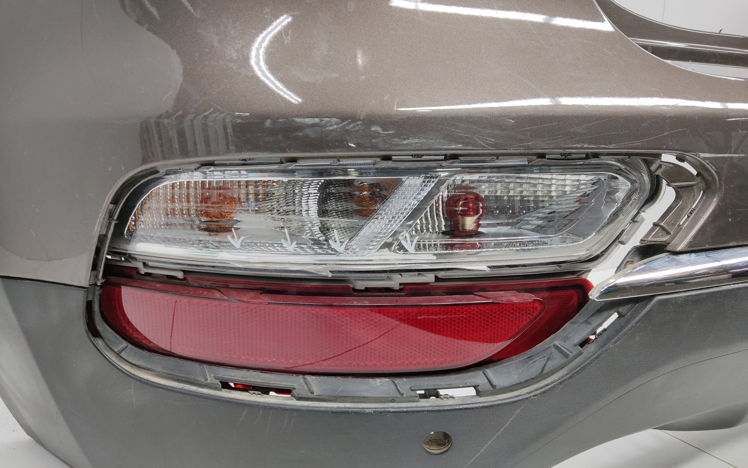 Бампер задний Kia Sportage 4 Restail