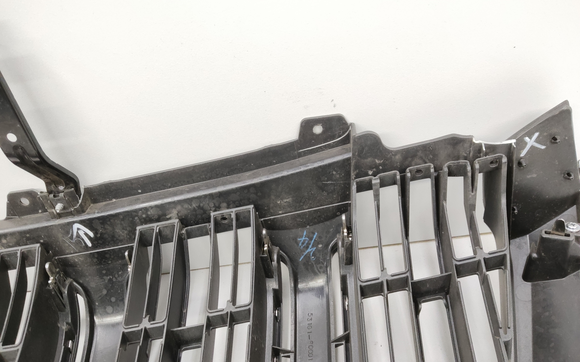 Решетка радиатора Toyota Land Cruiser Prado 150 Restail 1