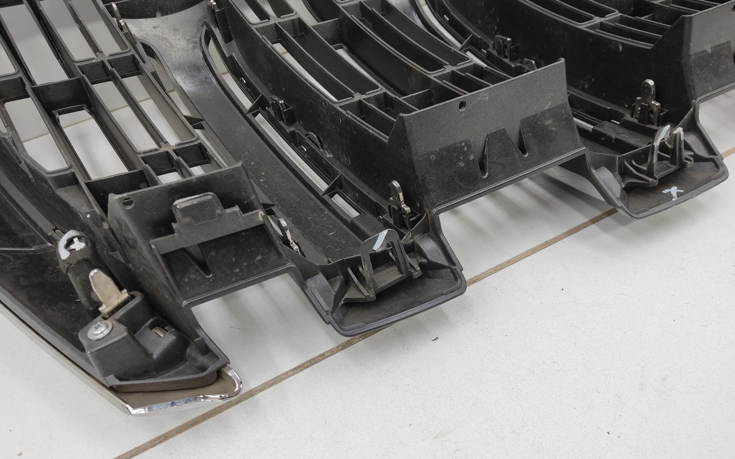 Решетка радиатора Toyota Land Cruiser Prado 150 Restail 1