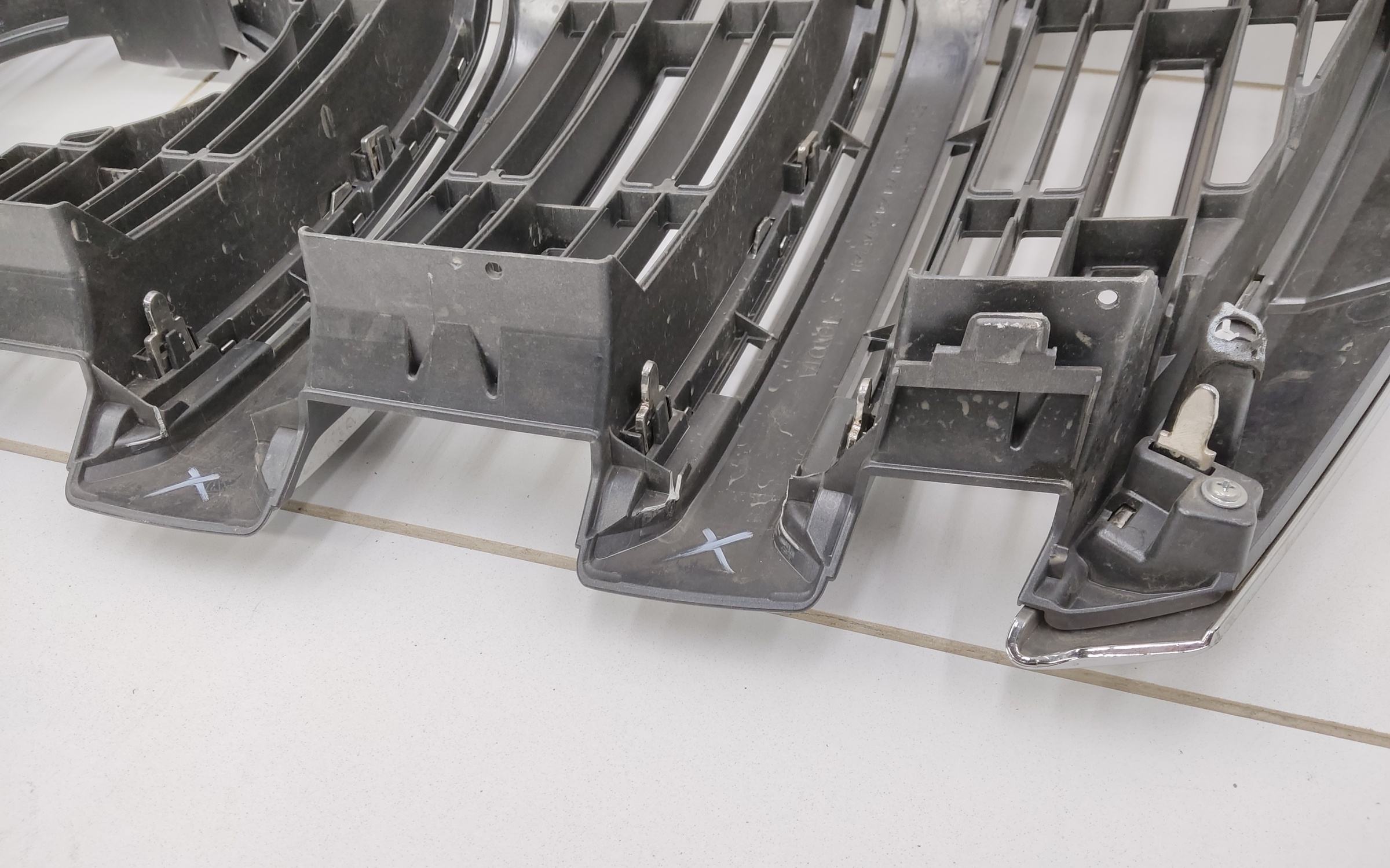 Решетка радиатора Toyota Land Cruiser Prado 150 Restail 1