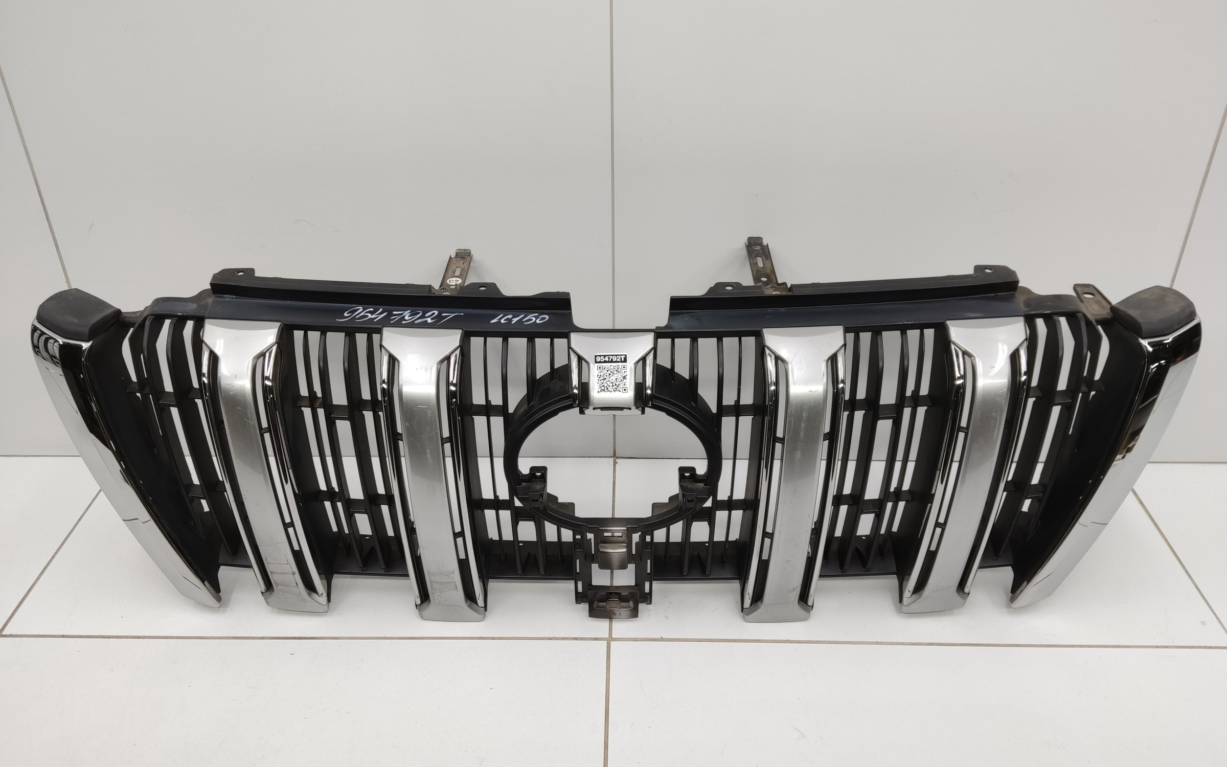 Решетка радиатора Toyota Land Cruiser Prado 150 Restail 1