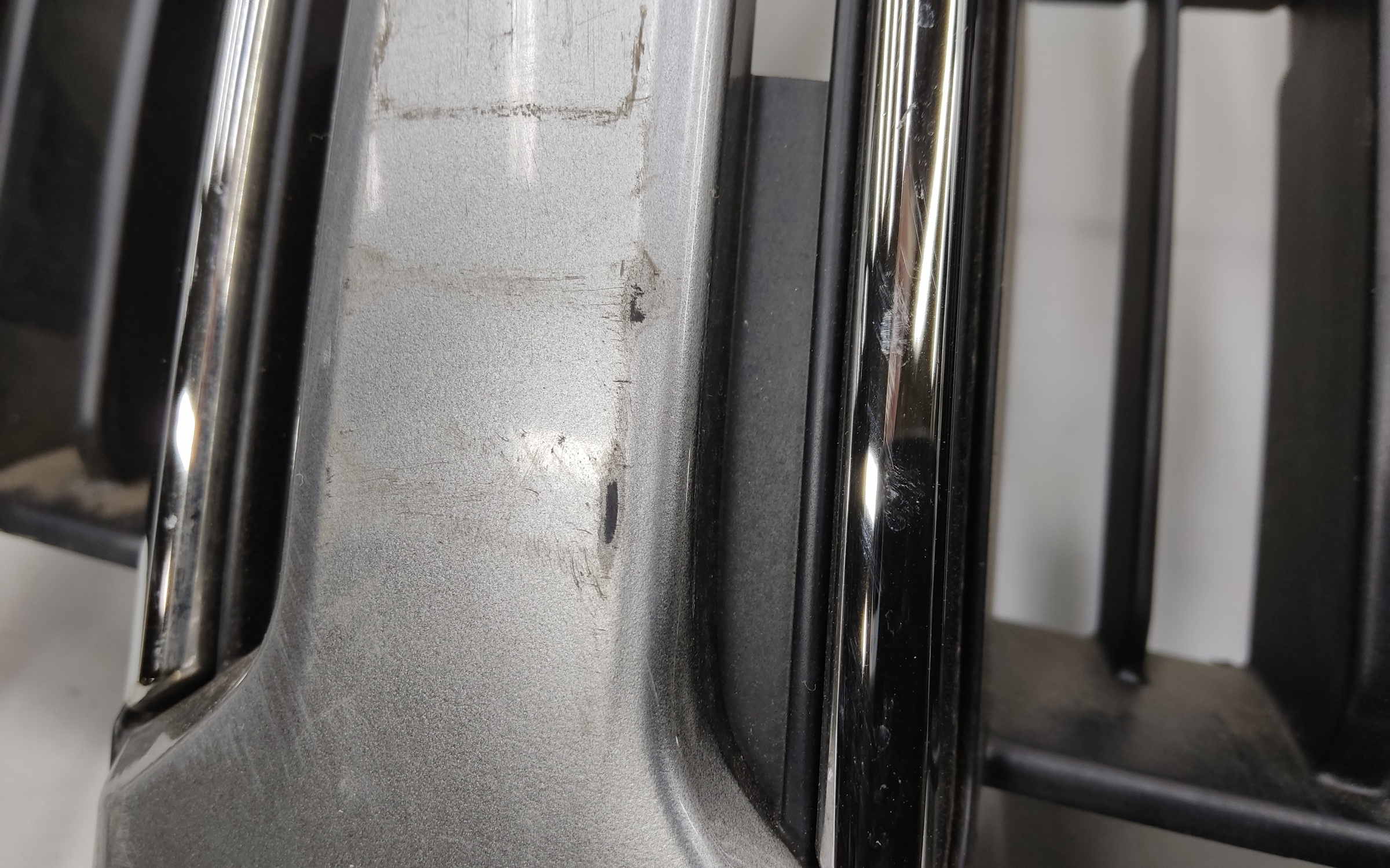 Решетка радиатора Toyota Land Cruiser Prado 150 Restail 1