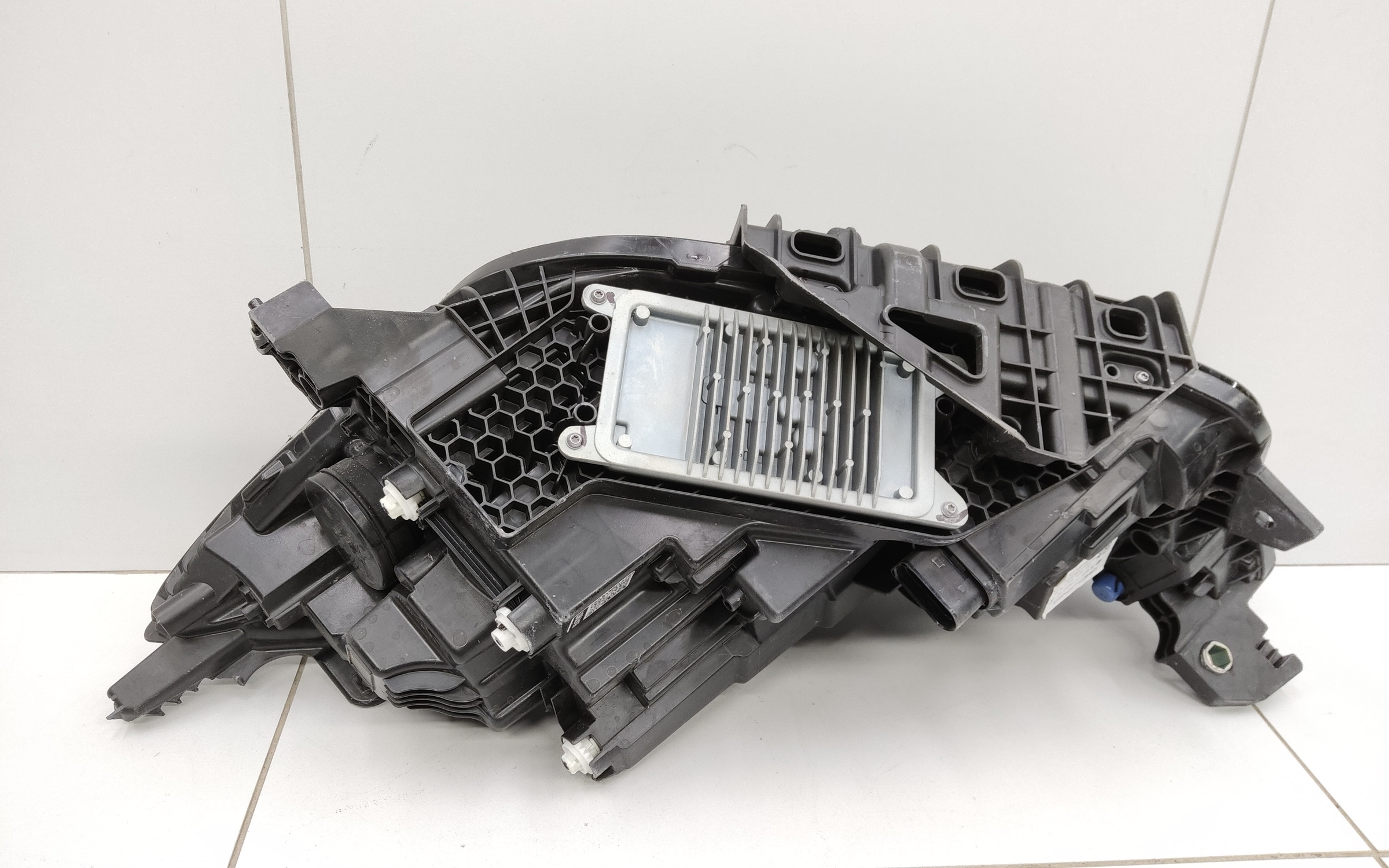 Фара передняя правая Baic X7 LED