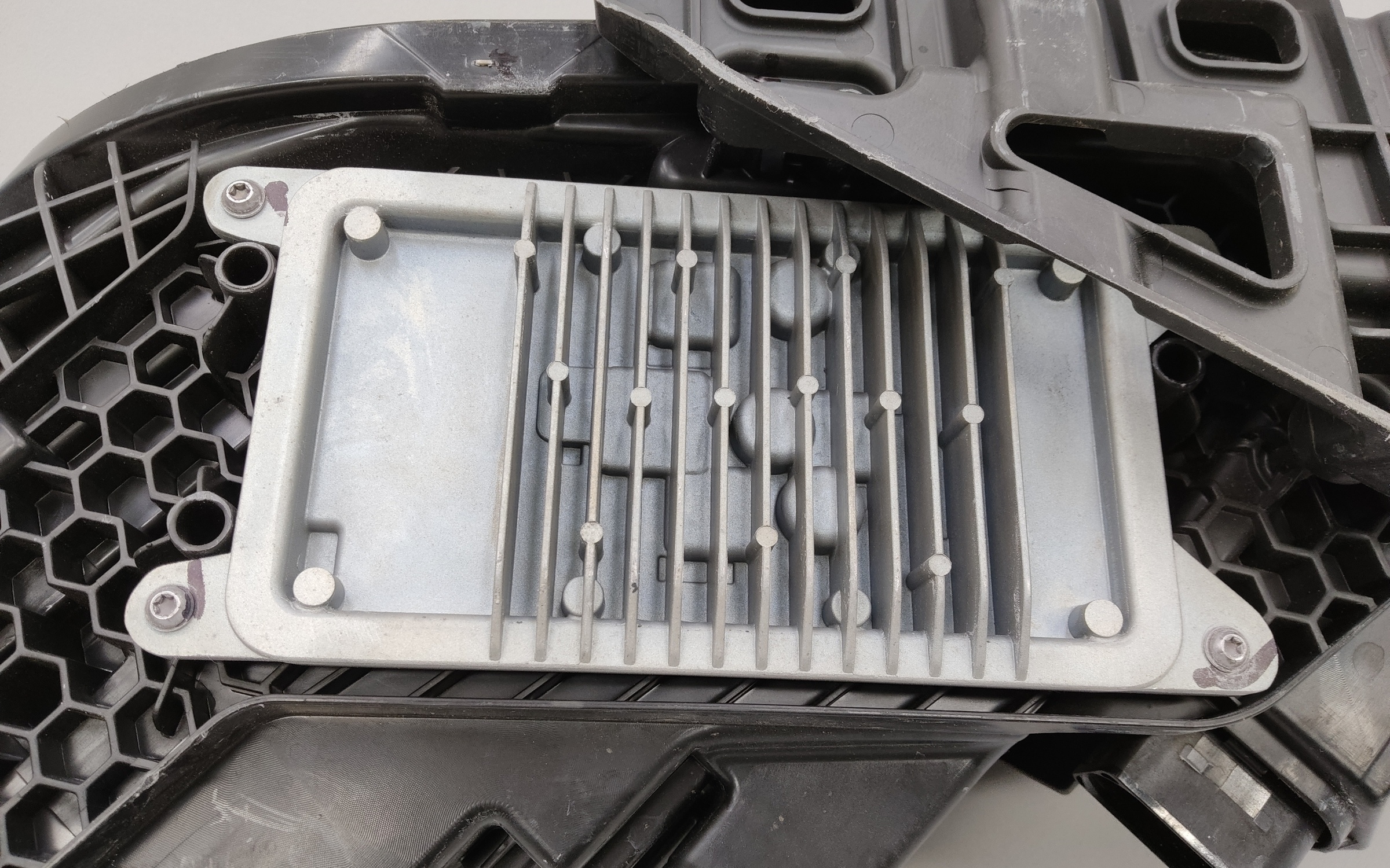 Фара передняя правая Baic X7 LED